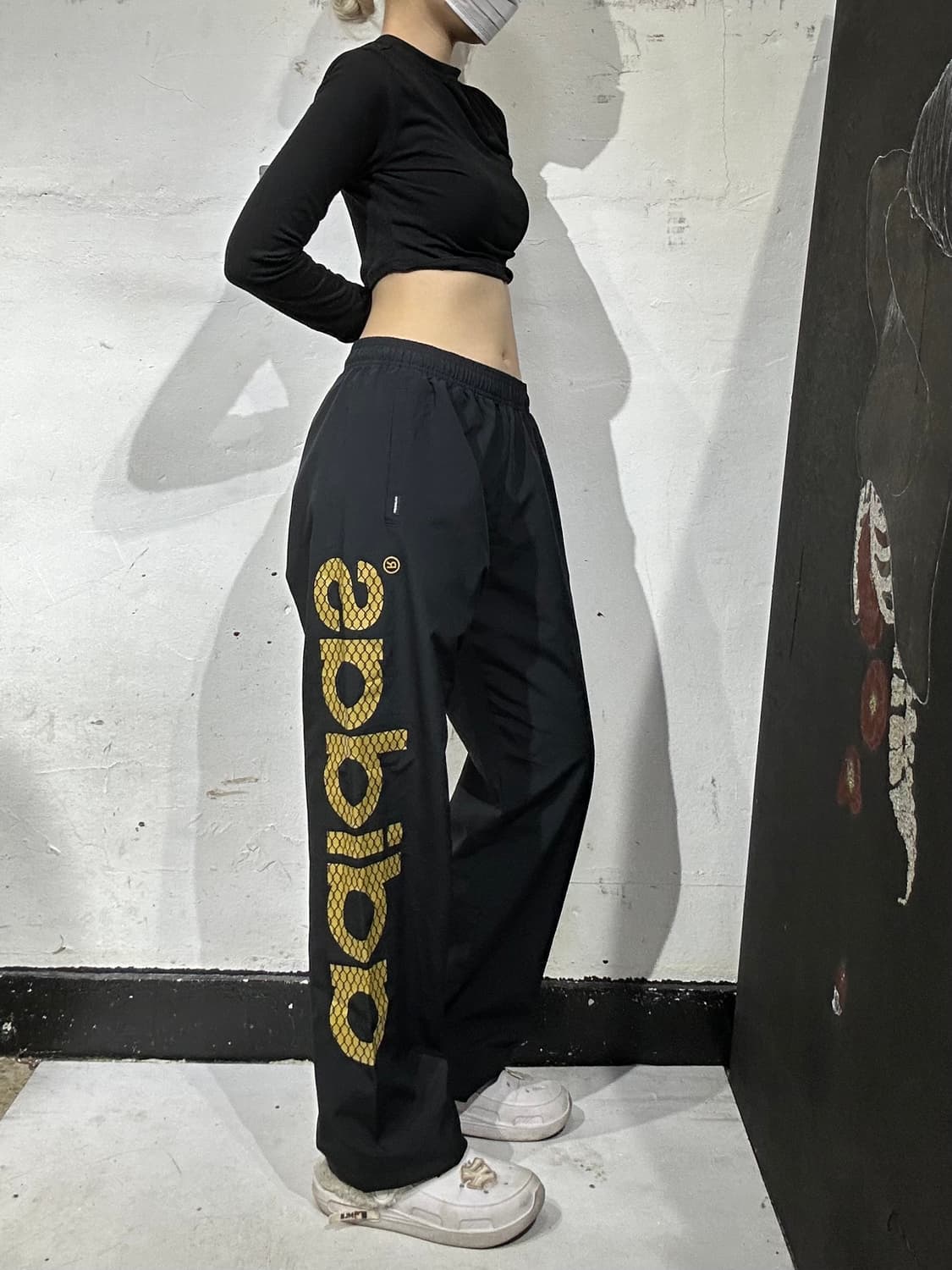 아디다스 와이드 블랙 골드 빅 로고 추리닝 바지 트레이닝 팬츠 M 상품이미지1