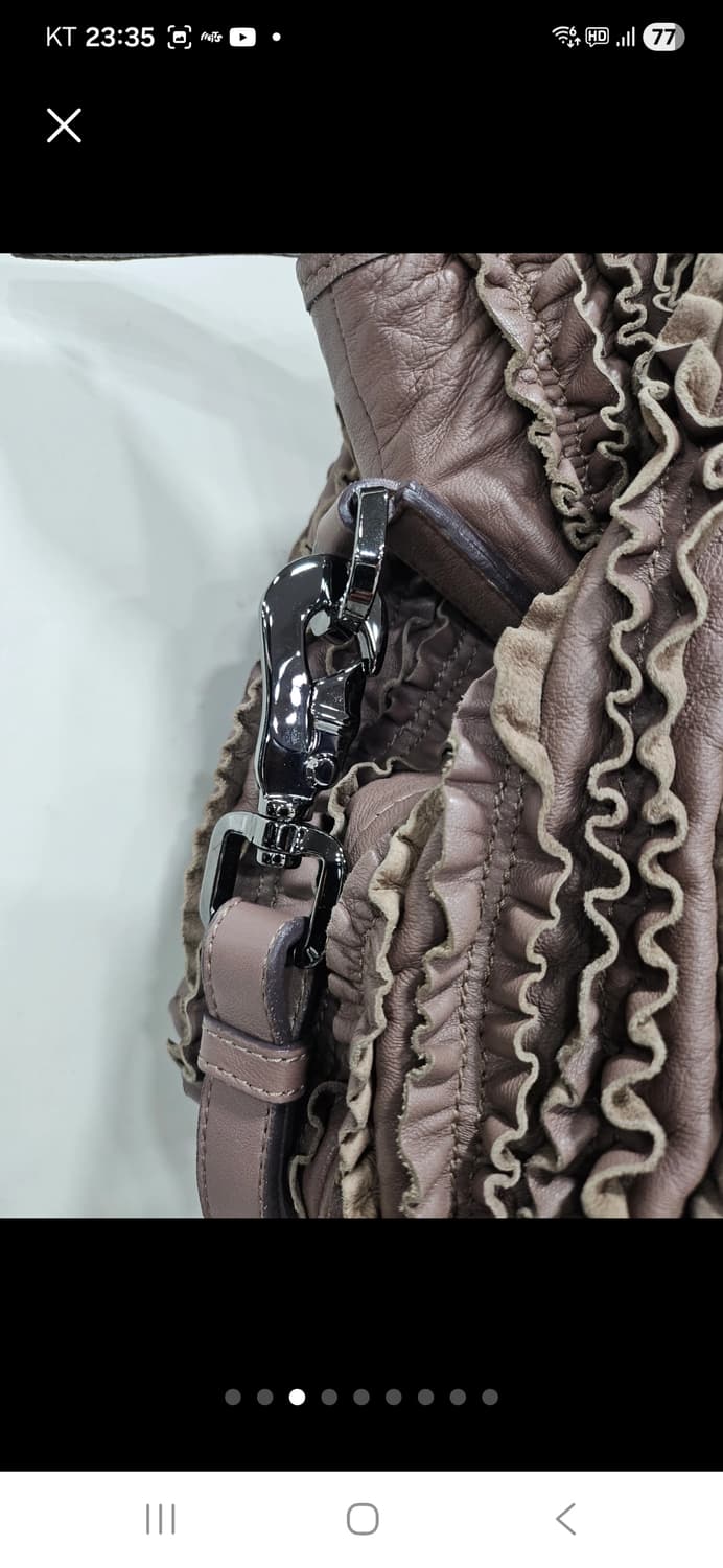 버버리 프로섬 셔링 레더 숄더 상품이미지3