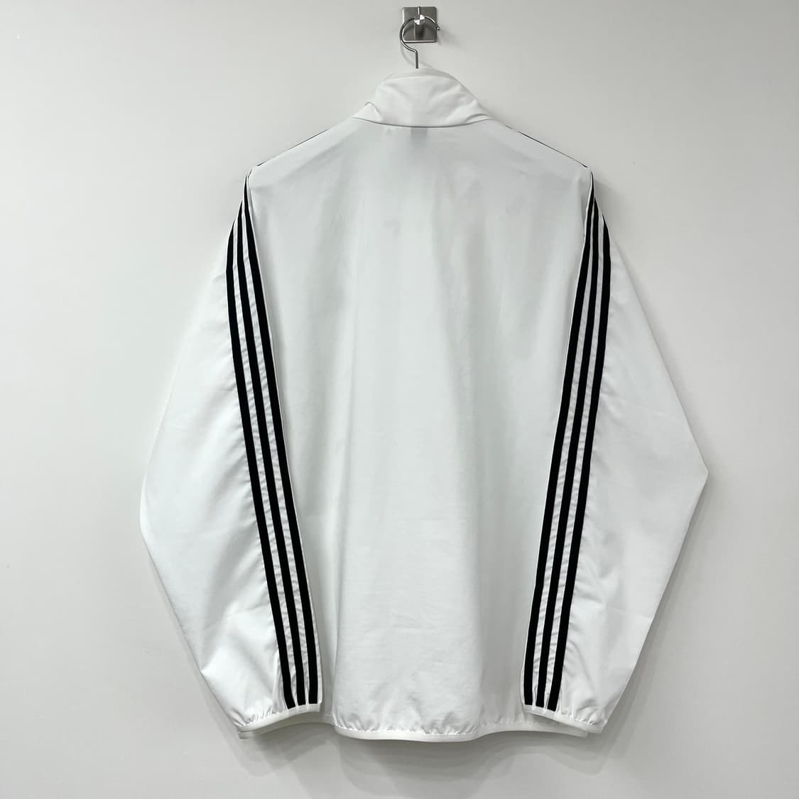 아디다스 화이트 삼선 우븐 바람막이 자켓 상품이미지3