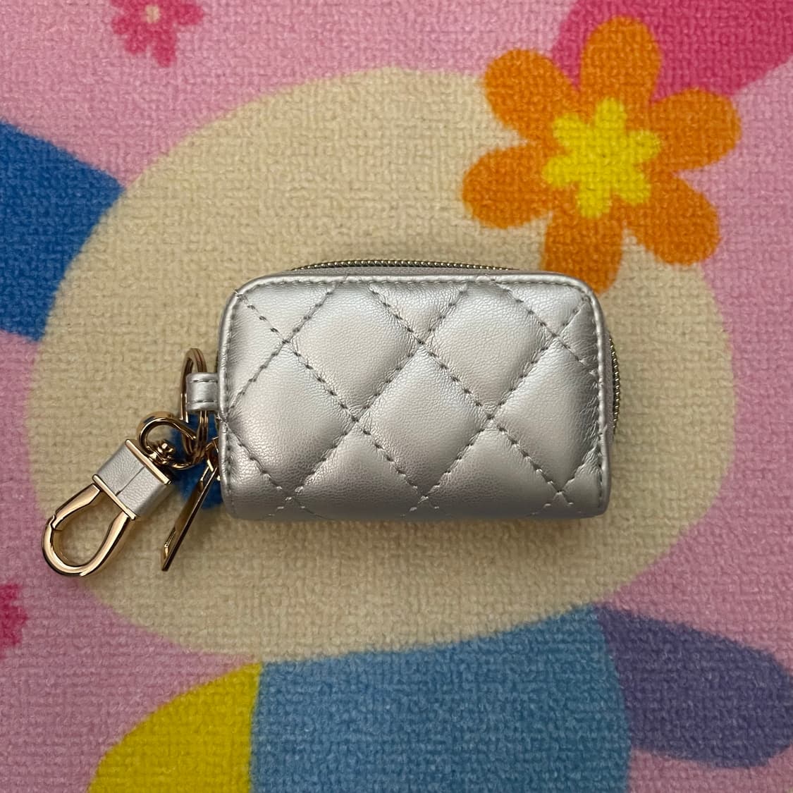 [새상품/한정판] 산리오 실버 퀼트 키티 키케이스 키링 상품이미지2