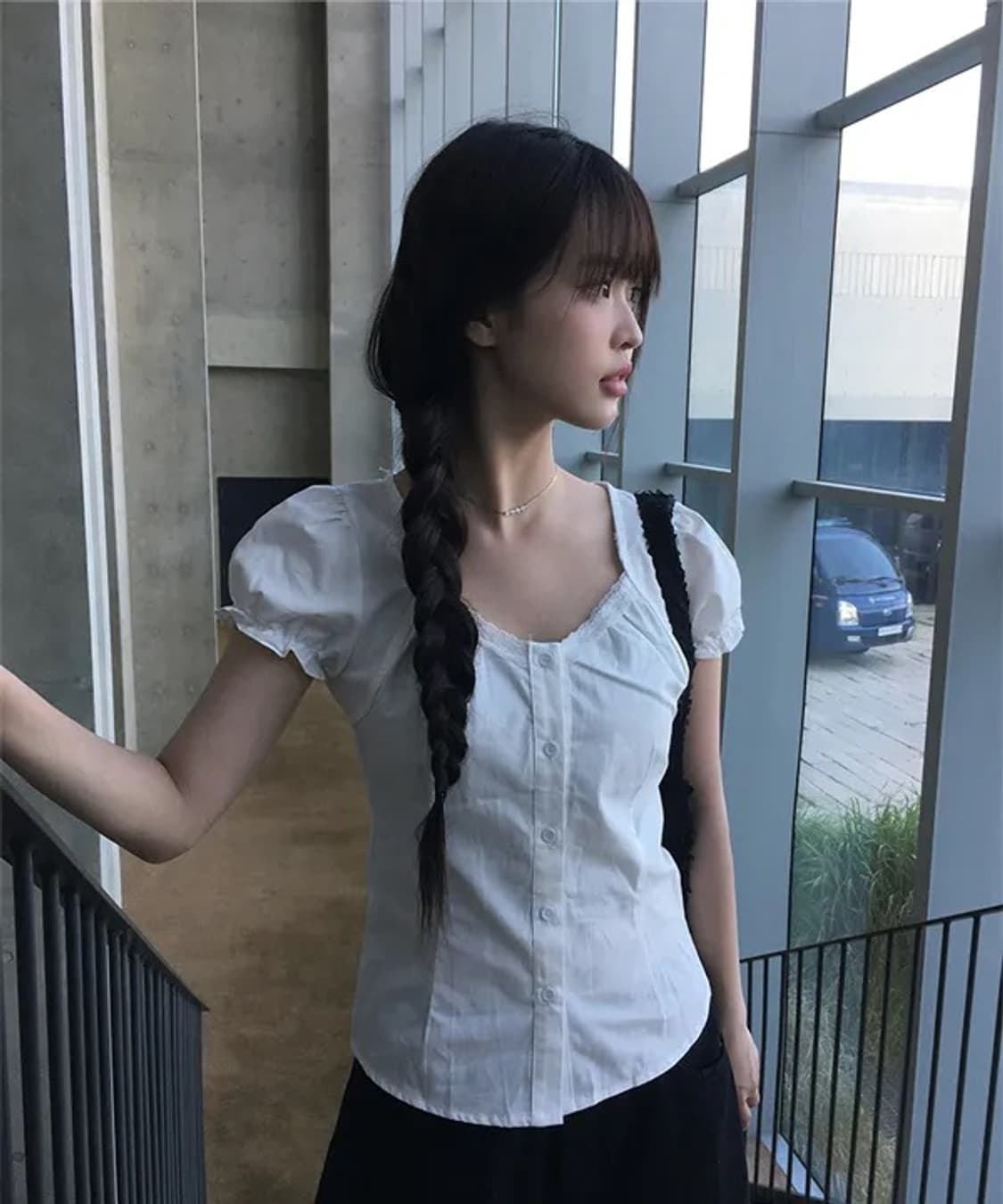 애니원모어 와드 코튼 레이스 퍼프 반팔 블라우스 아이보리 상품이미지1