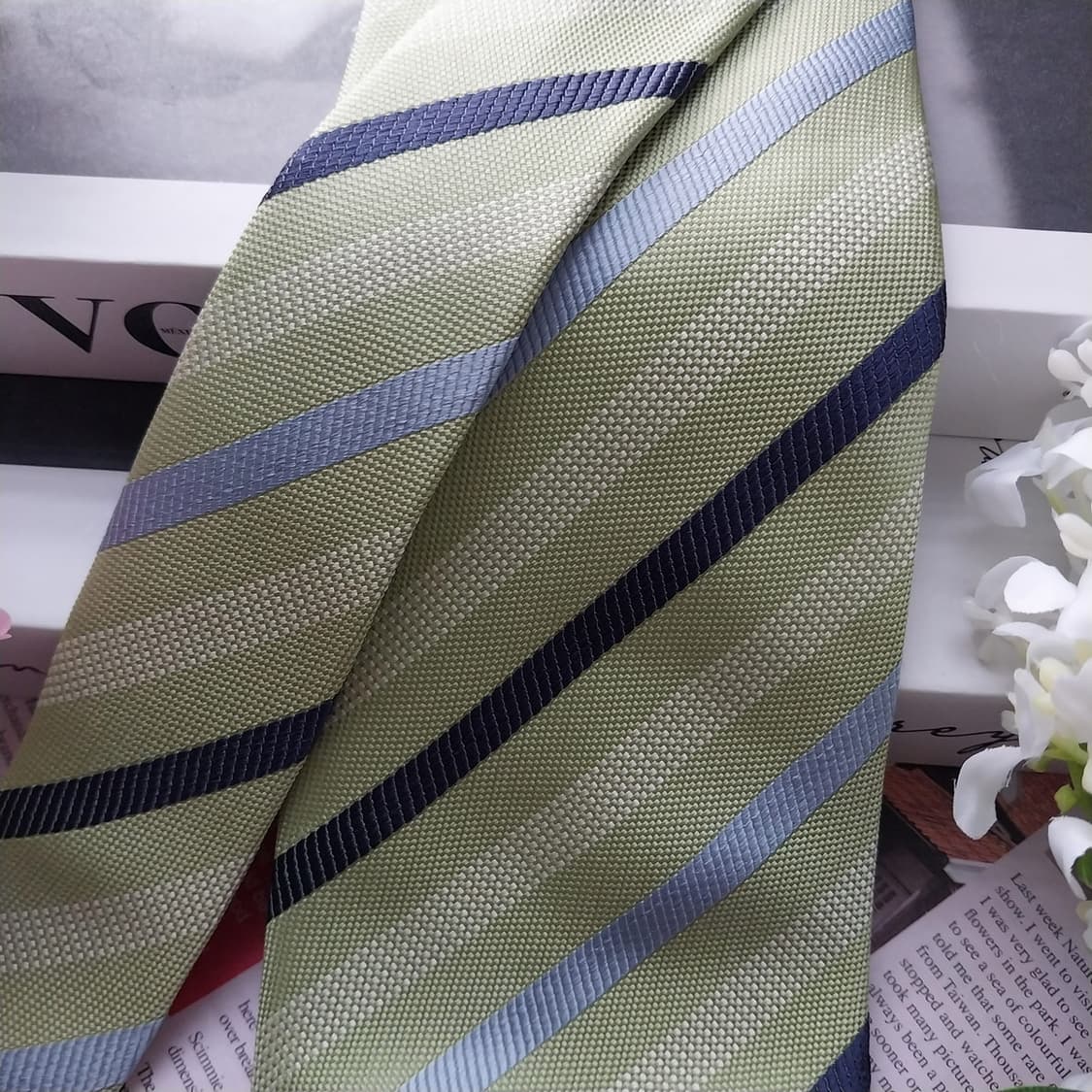 빨질레리 실크 연두 스트라이프 넥타이 8.9cm A+등급 K1462
 상품이미지3