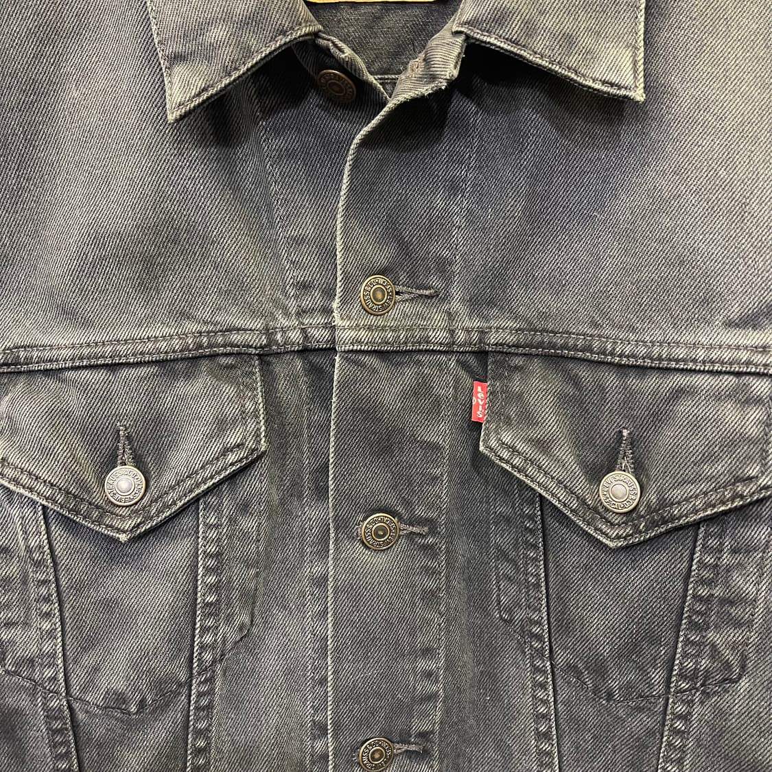 90's 리바이스 블랙 트러커자켓 상품이미지2