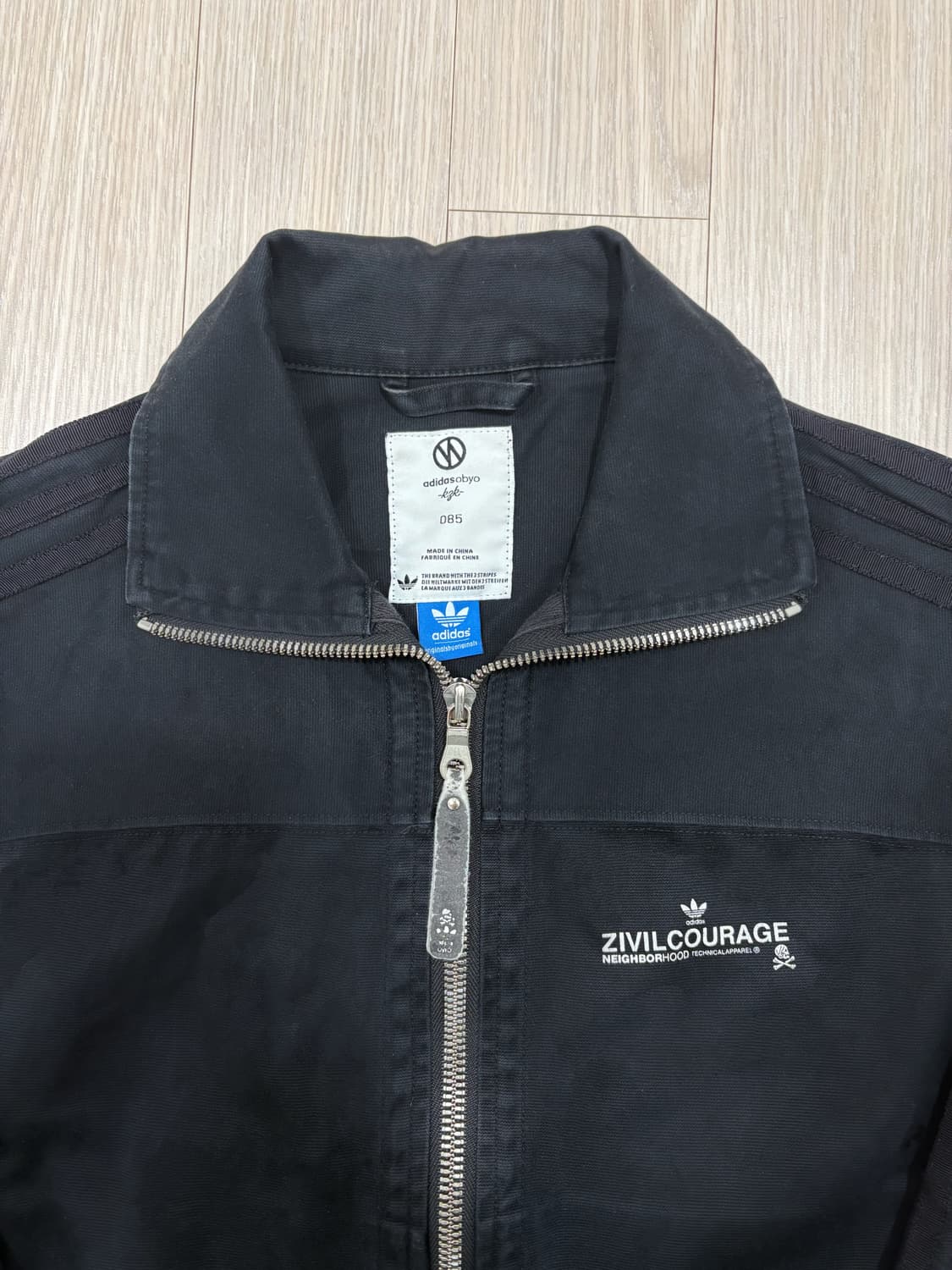 [85]아디다스X카즈키X네이버후드 트랙탑 져지 블랙 상품이미지8