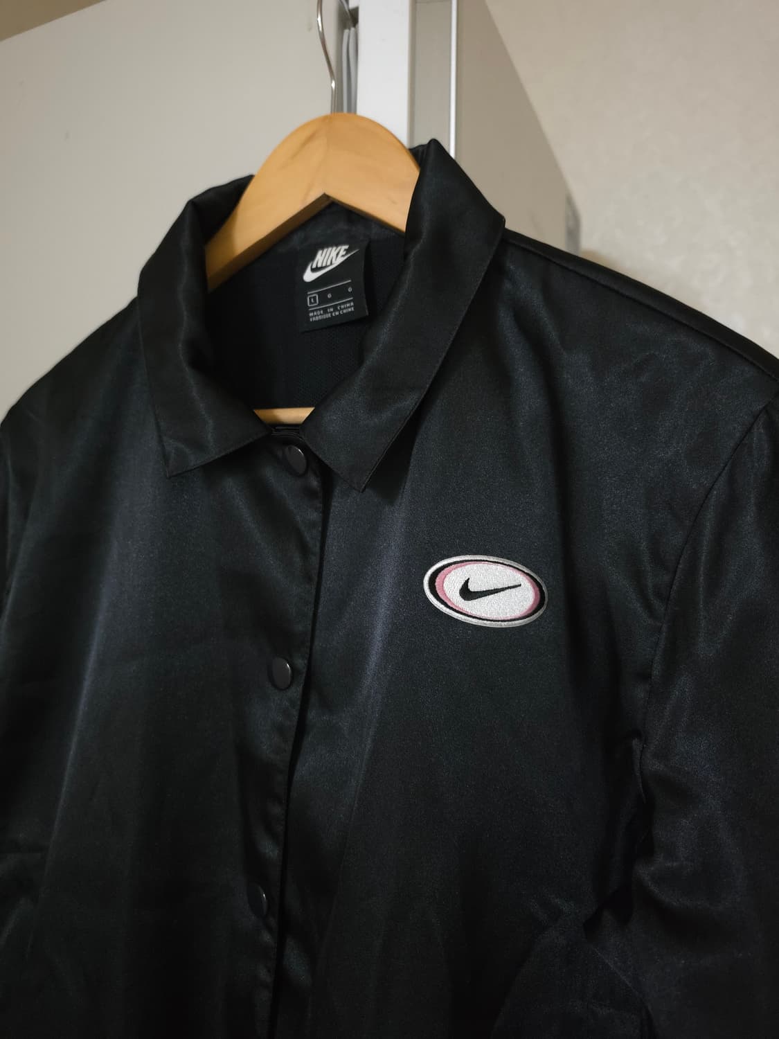 나이키 우먼 새틴 자켓 상품이미지5