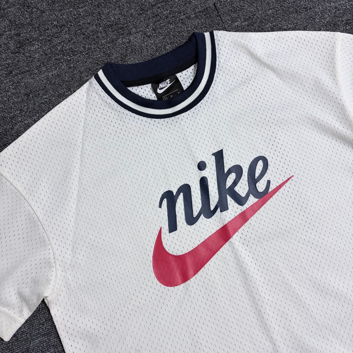 나이키 메쉬 빅로고 반팔티 상품이미지2