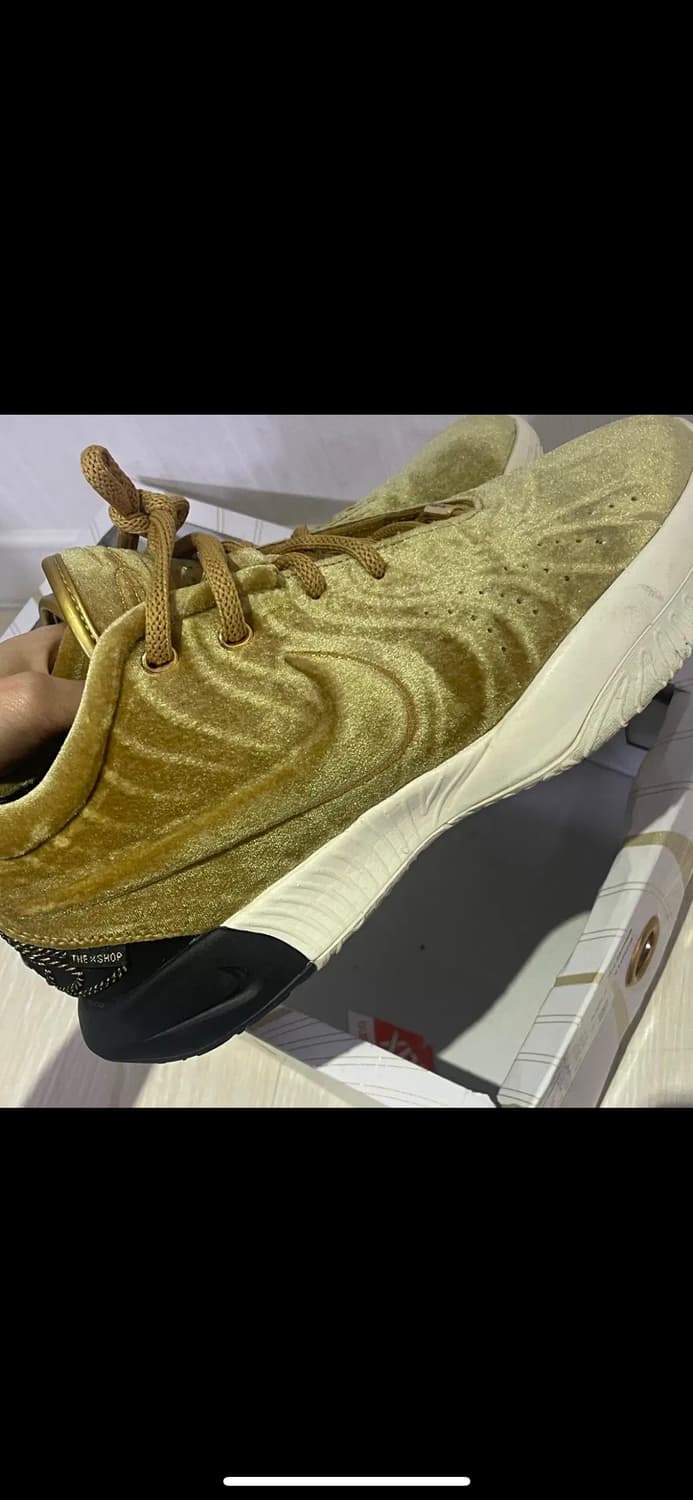 [270] 나이키 벨벳 골드 운동화 농구화 상품이미지3