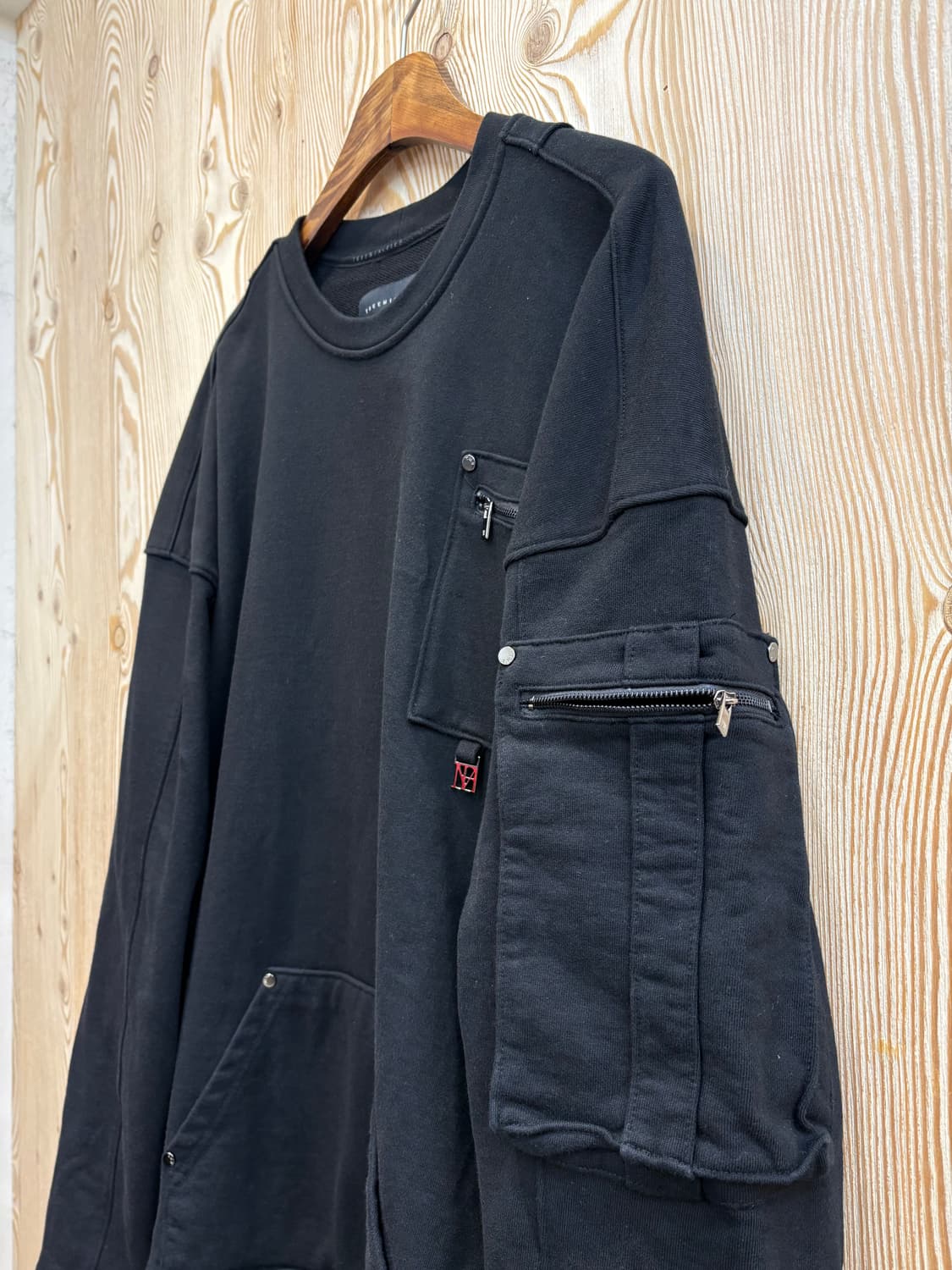 트리밍버드 멀티 포켓 맨투맨 상품이미지5