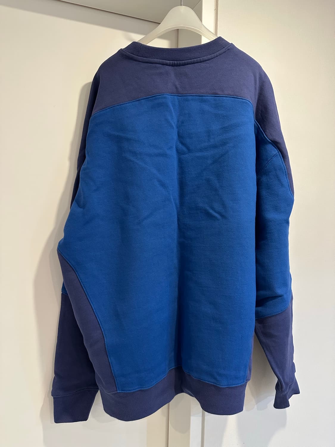 데우스 투어링 크루 맨투맨 L사이즈 판매 상품이미지3