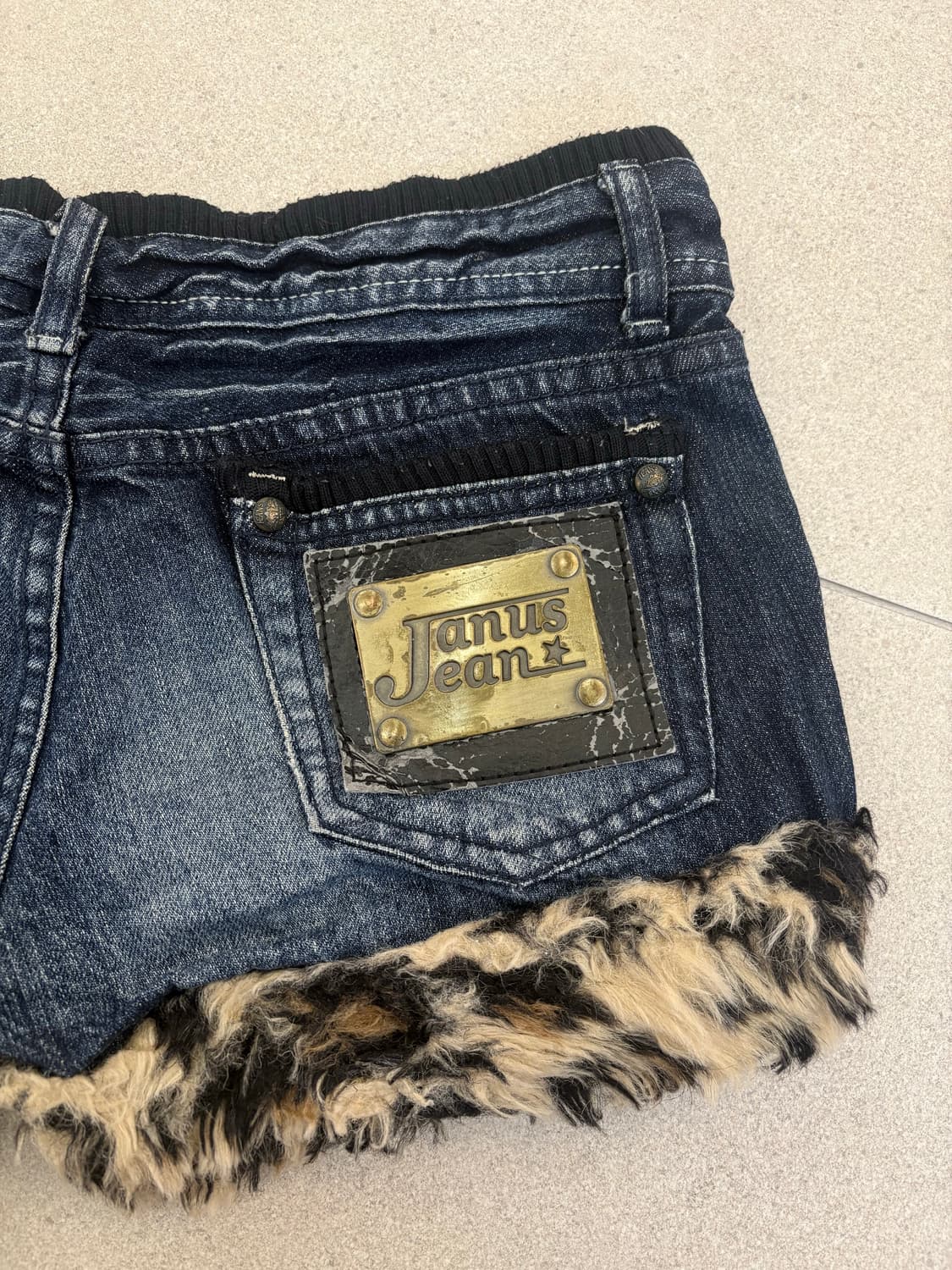 레오파드 지퍼 데님 퍼 숏팬츠 상품이미지7