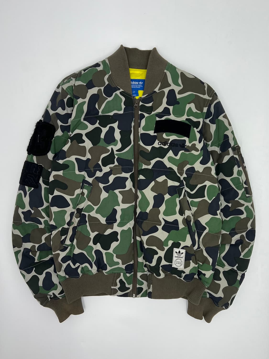 아디다스 카모플라쥬 패딩 상품이미지1