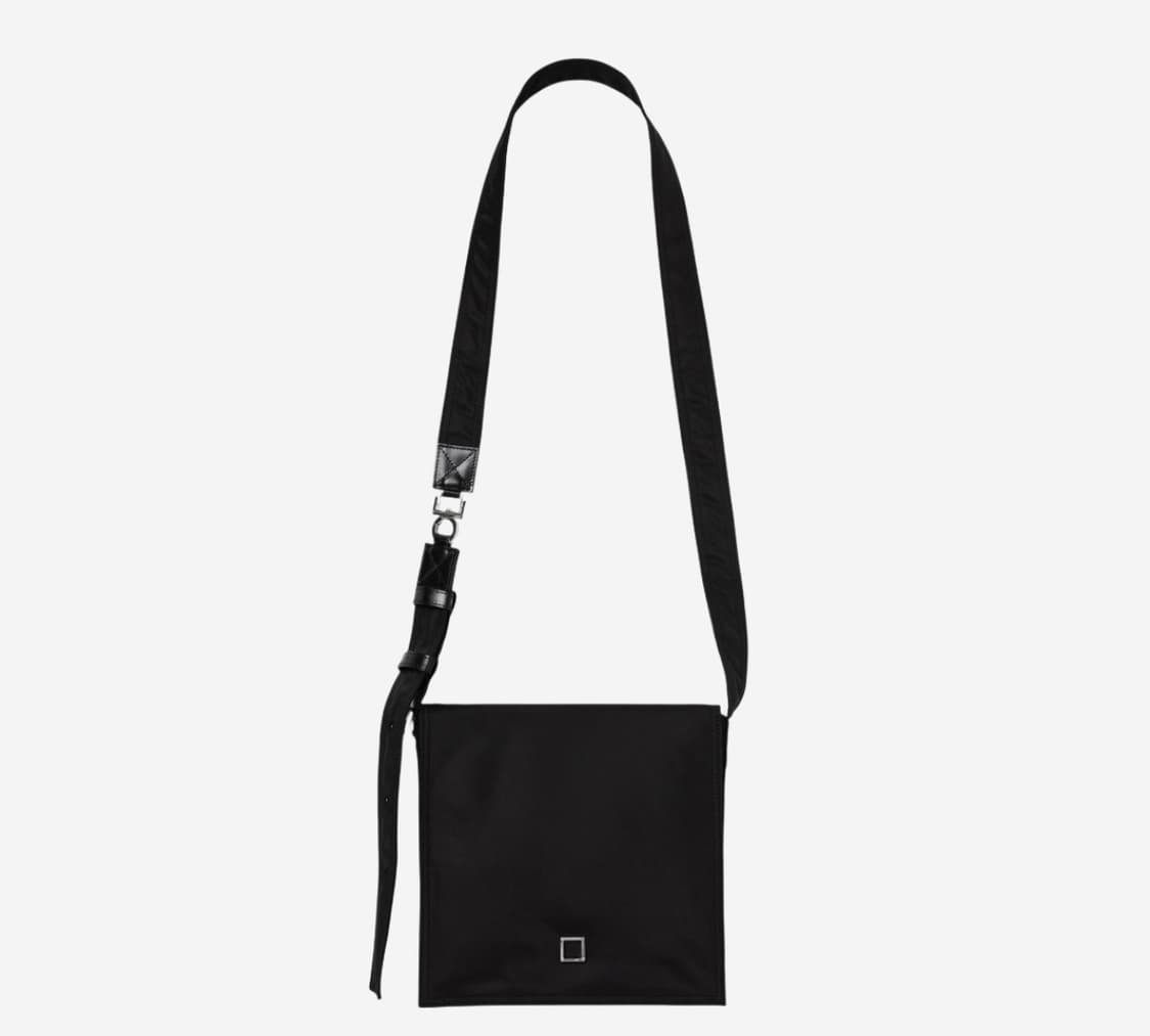 정품 우영미 나일론 크로스바디 백 블랙 상품이미지2
