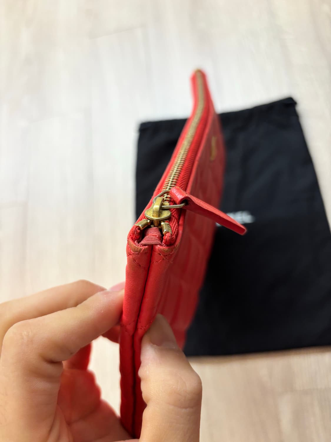 샤넬 A82545 램스킨 핫핑크 금장 미듐 클러치 상품이미지8