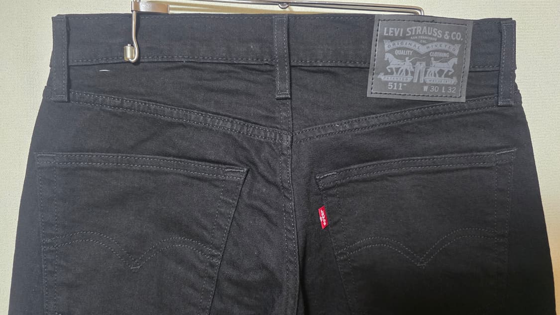 [새상품/W30 L32 ] 리바이스 511 슬림핏 블랙진 상품이미지4