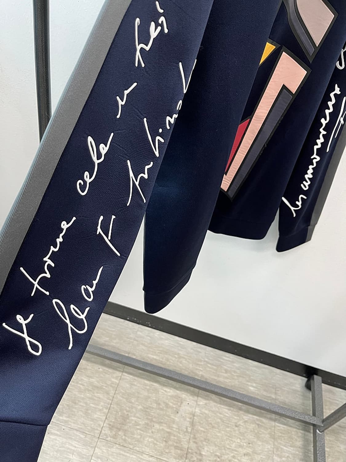 105) 펜디 네오프렌 맨투맨  상품이미지6