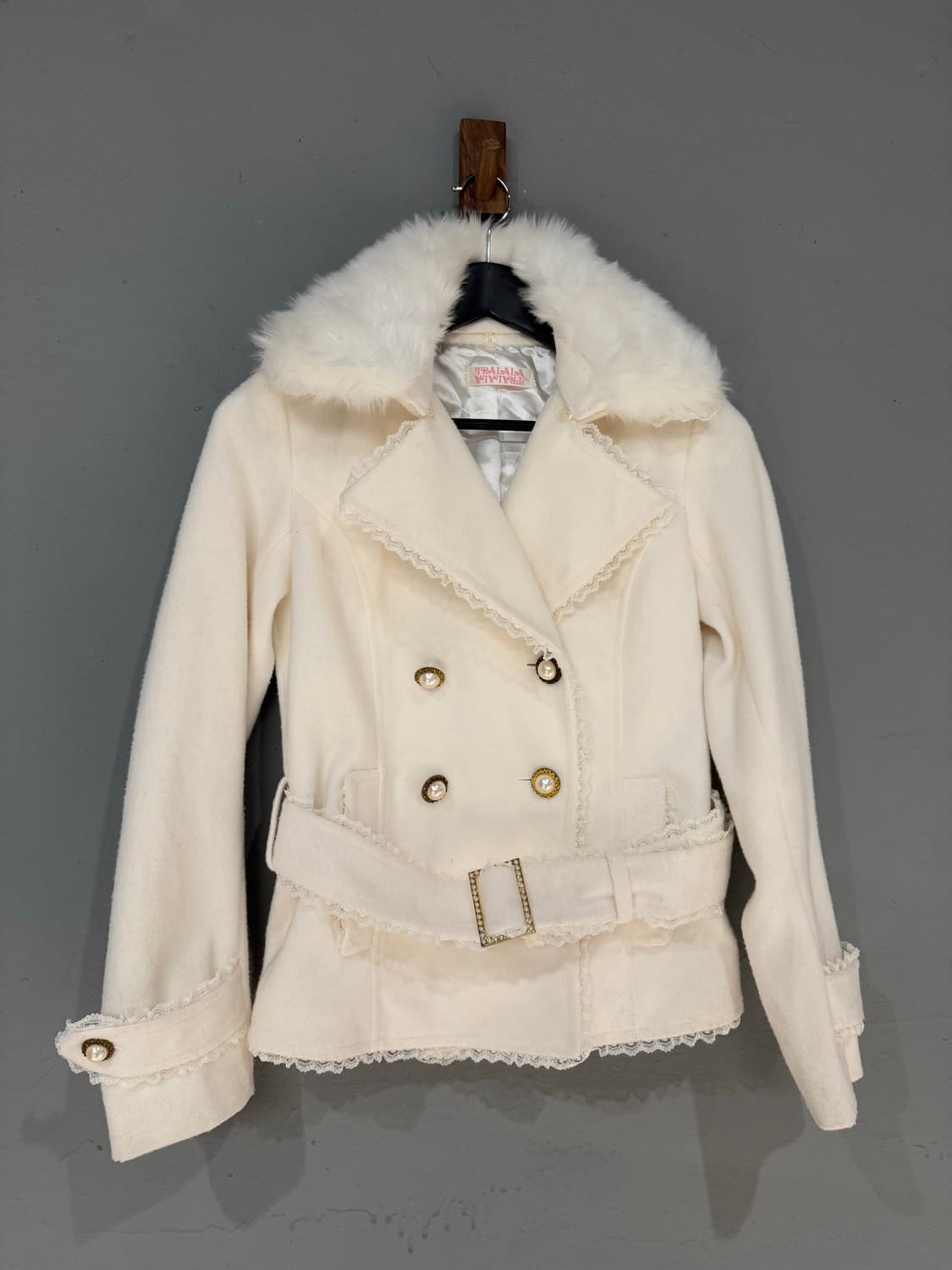 트랄라라 tralala 히메갸루 화이트 퍼 벨트 코트 상품이미지2