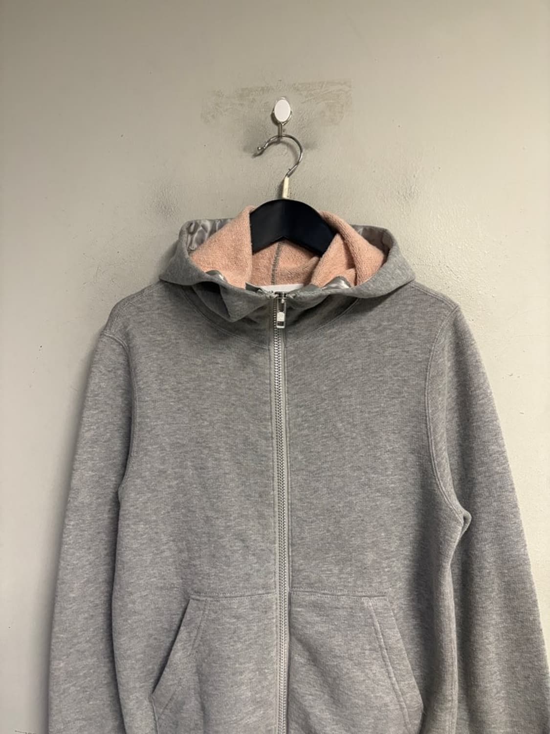 SACAI LUCK Back Pleated Zip-up Hoodie 상품이미지2