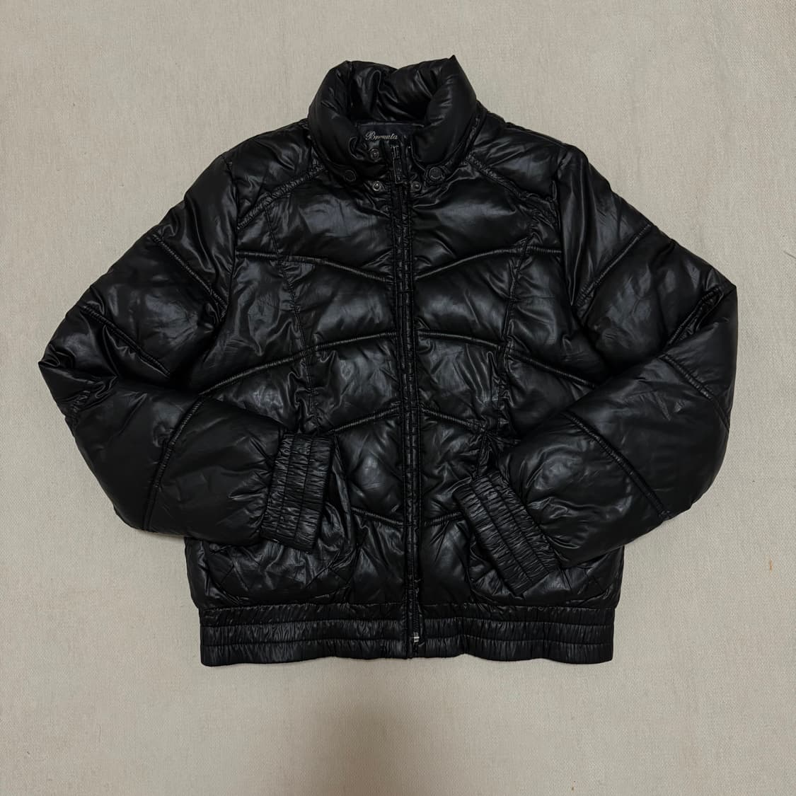 블랙 유광 글로시 패딩 상품이미지1