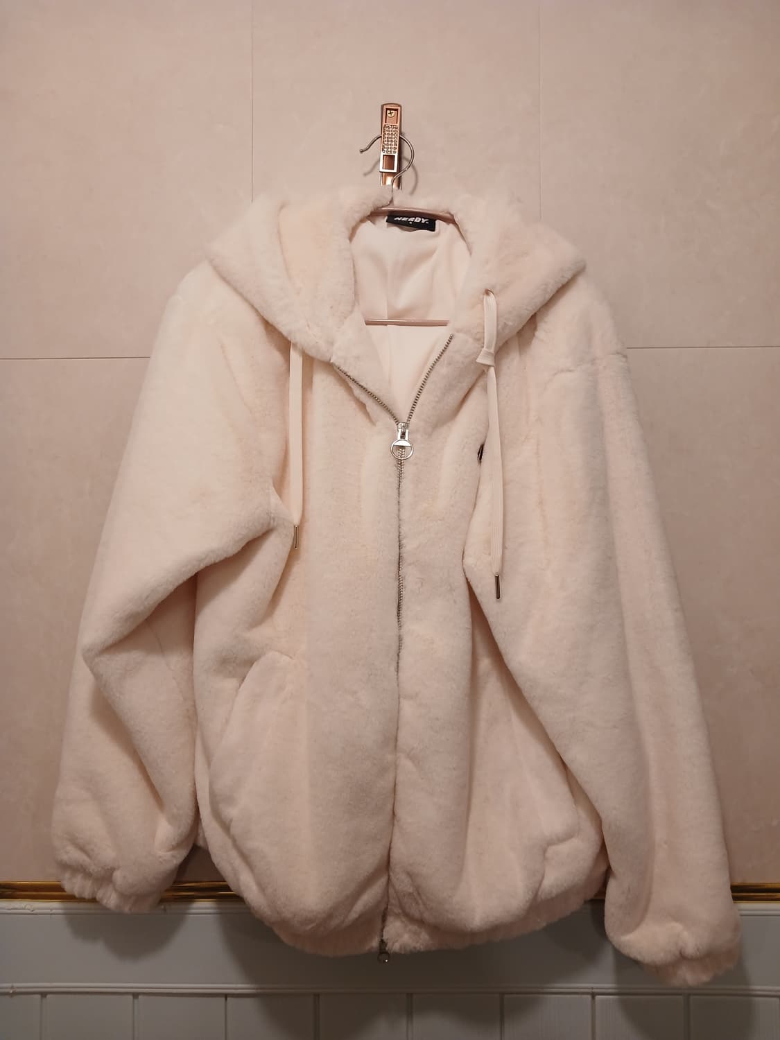 널디 정품 여성 퍼 후드 집업 S사이즈 상품이미지1