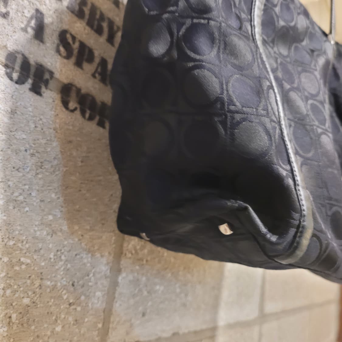 페라가모 모노그램 토트백 상품이미지5