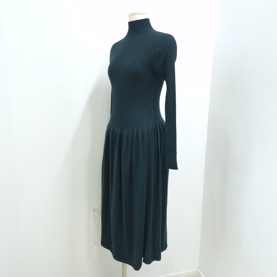 유니클로 울 100 딥그린 골지 슬림핏 니트 롱 원피스 일본빈티지 상품이미지2