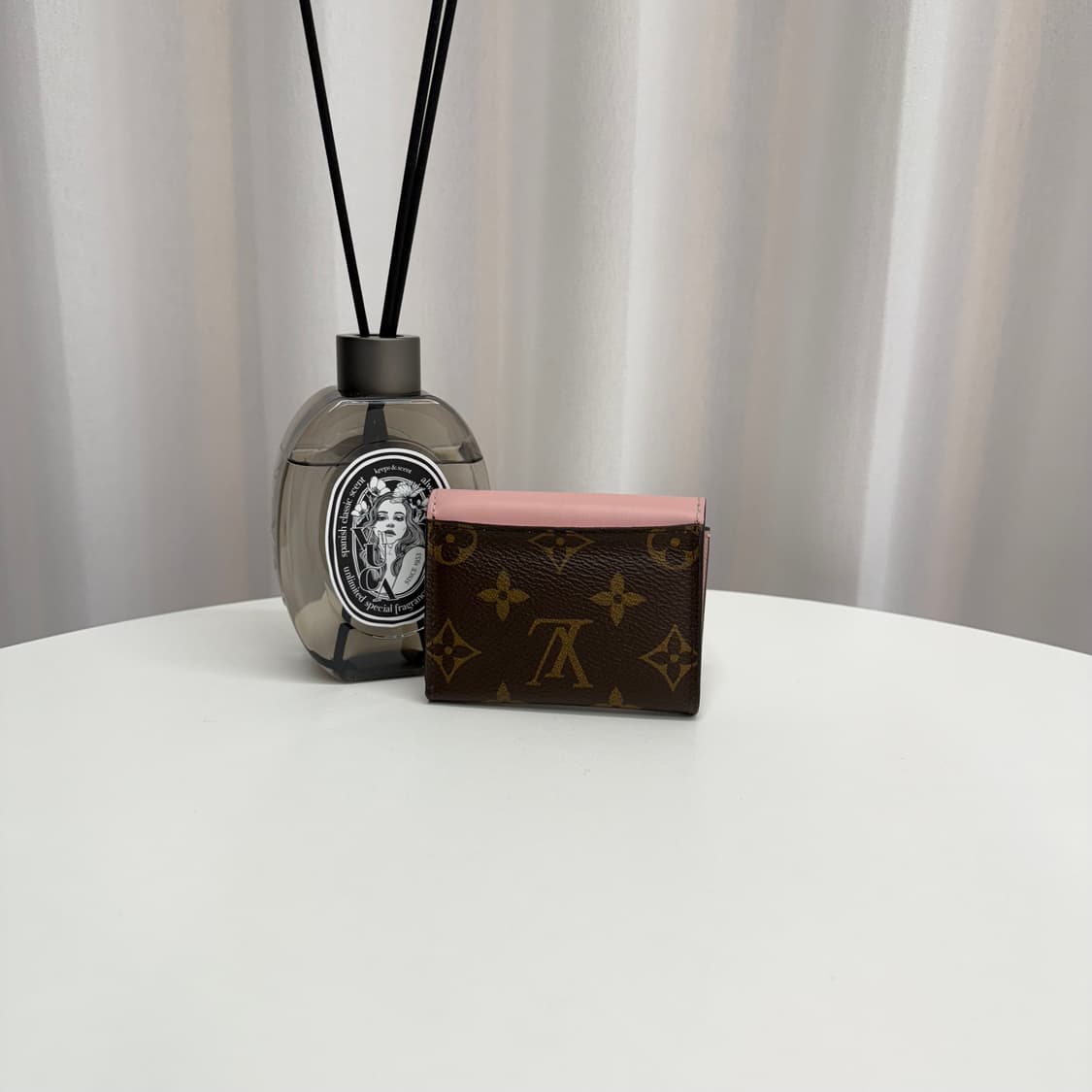 루이비통 조에월릿 핑크 반지갑 상품이미지2