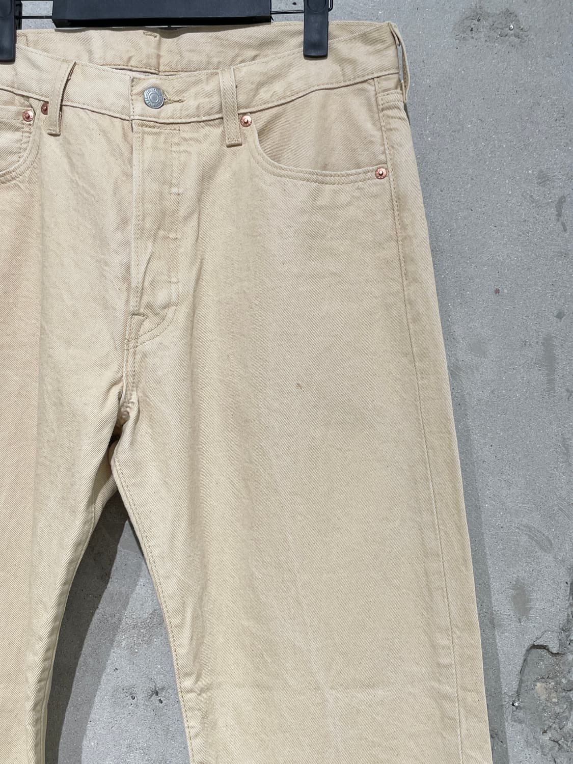 리바이스 501 샌드 버튼 플라이 데님 팬츠 상품이미지3