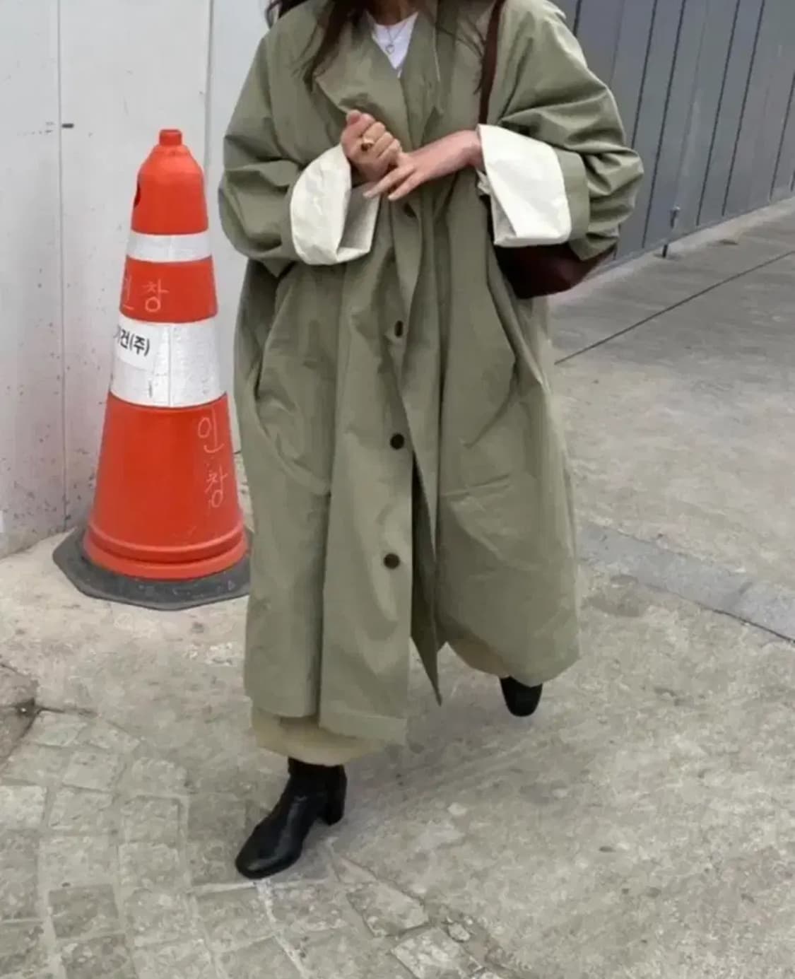 에토스 카키 트렌치코트 ETHOS 상품이미지7