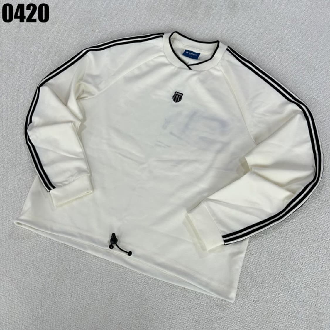 케이스위스 흰색 라인 긴팔티 s 상품이미지1