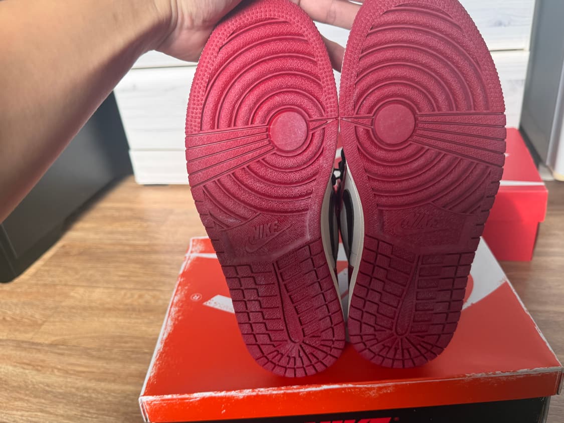(새상품) NIKE JORDAN 나이키 조던 1 시카고 2022 상품이미지5