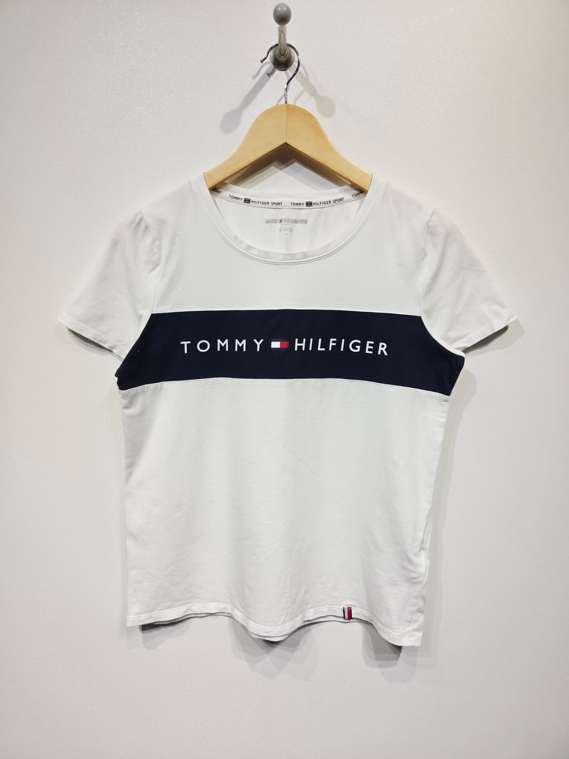 타미힐피거 스포츠 빅로고 배색 반팔 티셔츠 상품이미지2