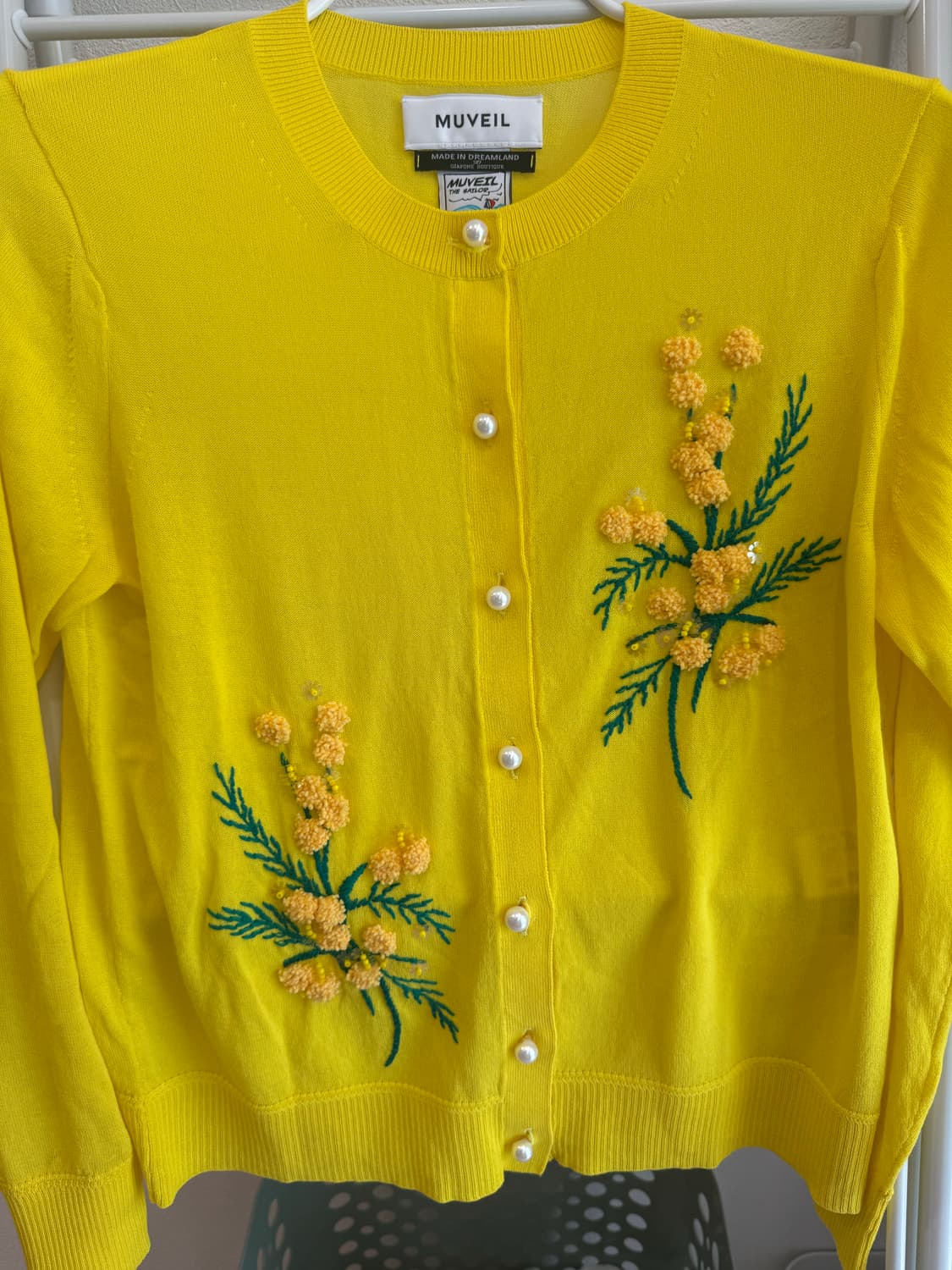 MUVEIL 미모사 자수 노란색 가디건(55사이즈) 상품이미지1