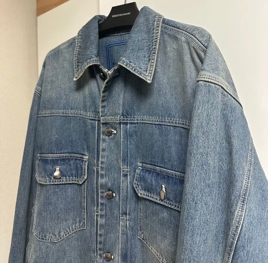 (50) 우영미 24FW 블루 레귤러 데님 자켓 상품이미지4