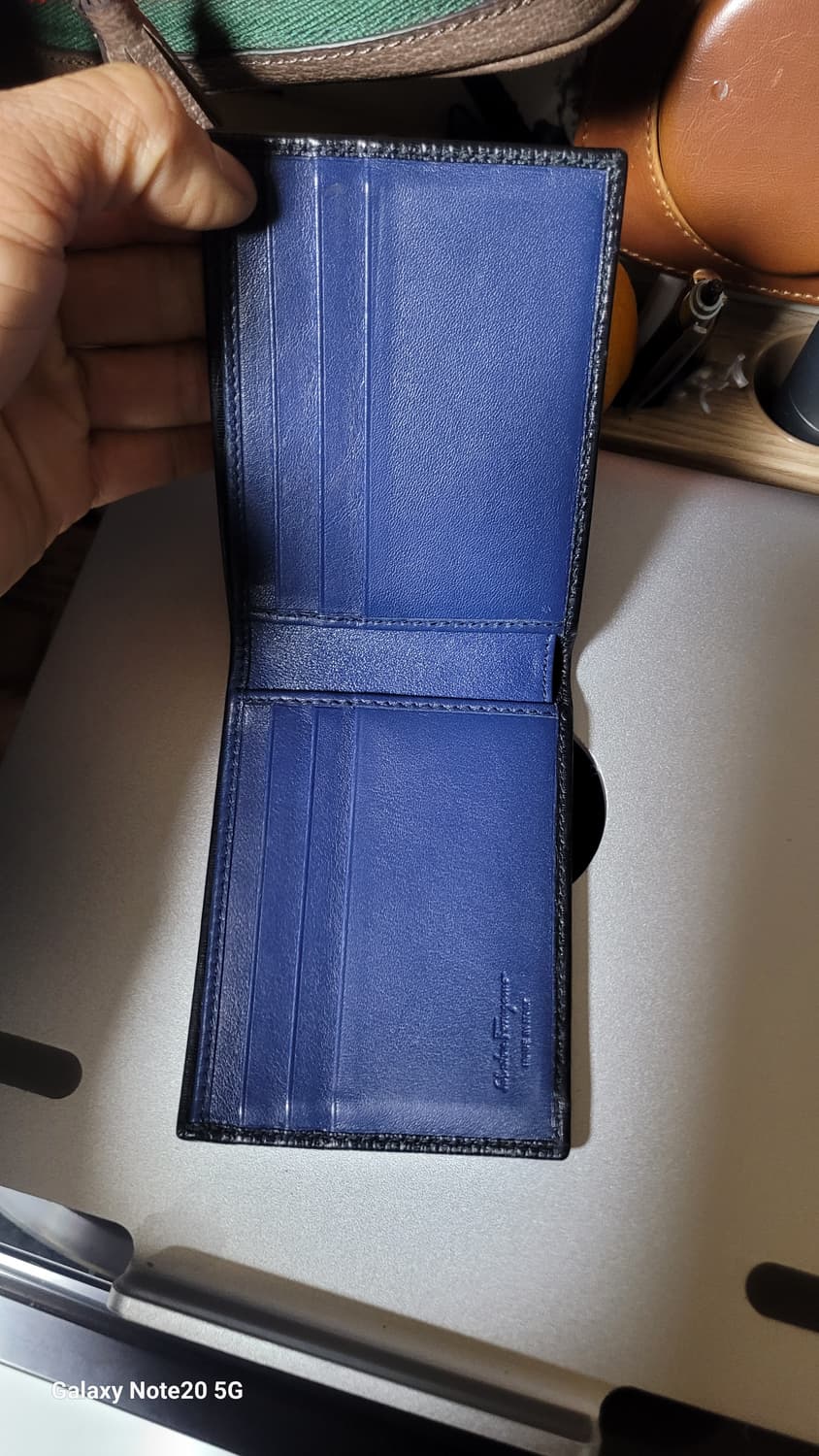 페레가모 간치니 반지갑 상품이미지4