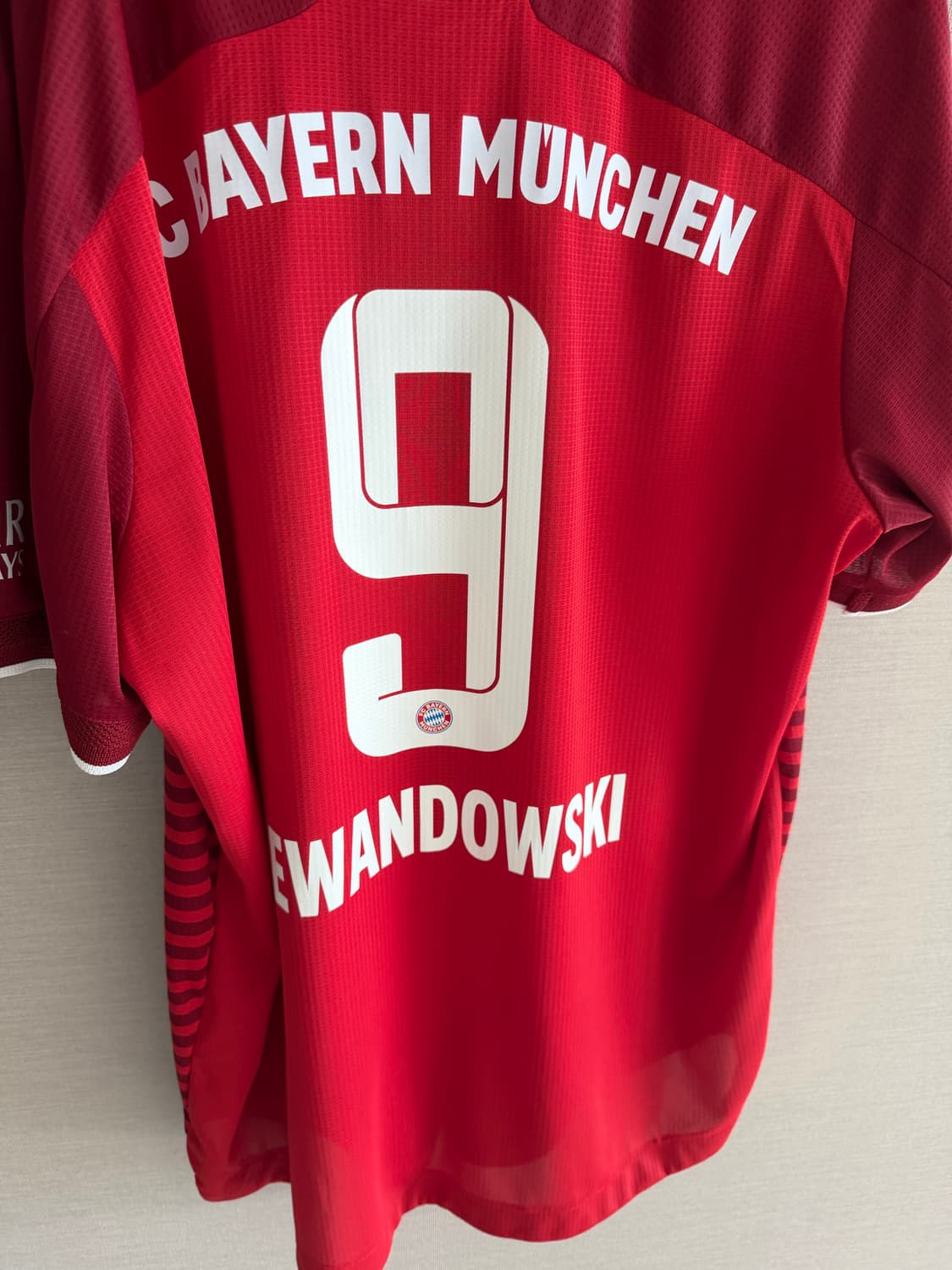 21-22 레반도프스키 상품이미지1