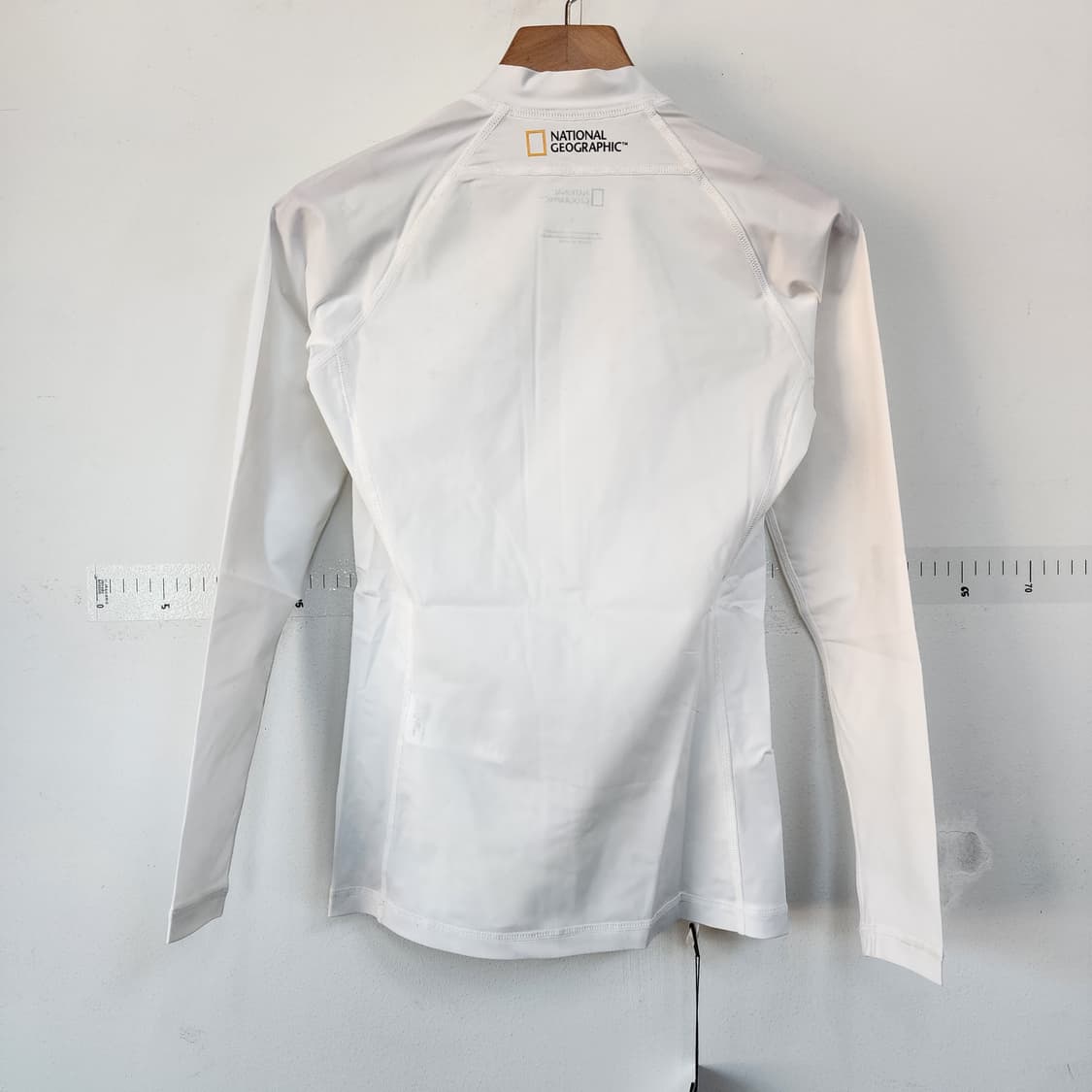 내셔널지오그래픽 여성 화이트 래쉬가드 상품이미지4