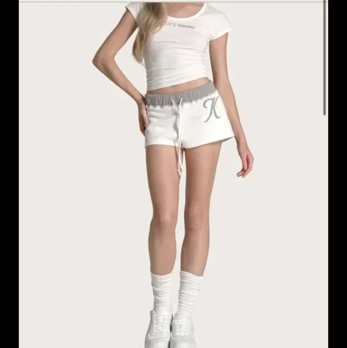 (새상품) 클리시어 K Essential shorts, White 상품이미지1