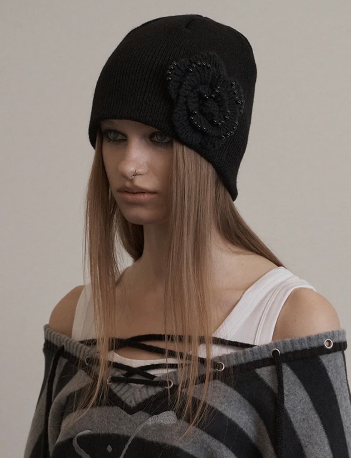 PEARL CORSAGE BEANIE / BLACK 상품이미지2