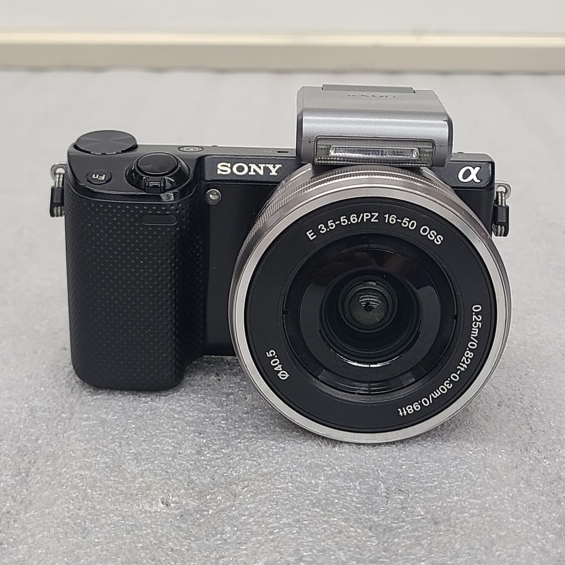 소니 NEX-5R 미러리스 카메라와 16-50mm 렌즈 상품이미지3