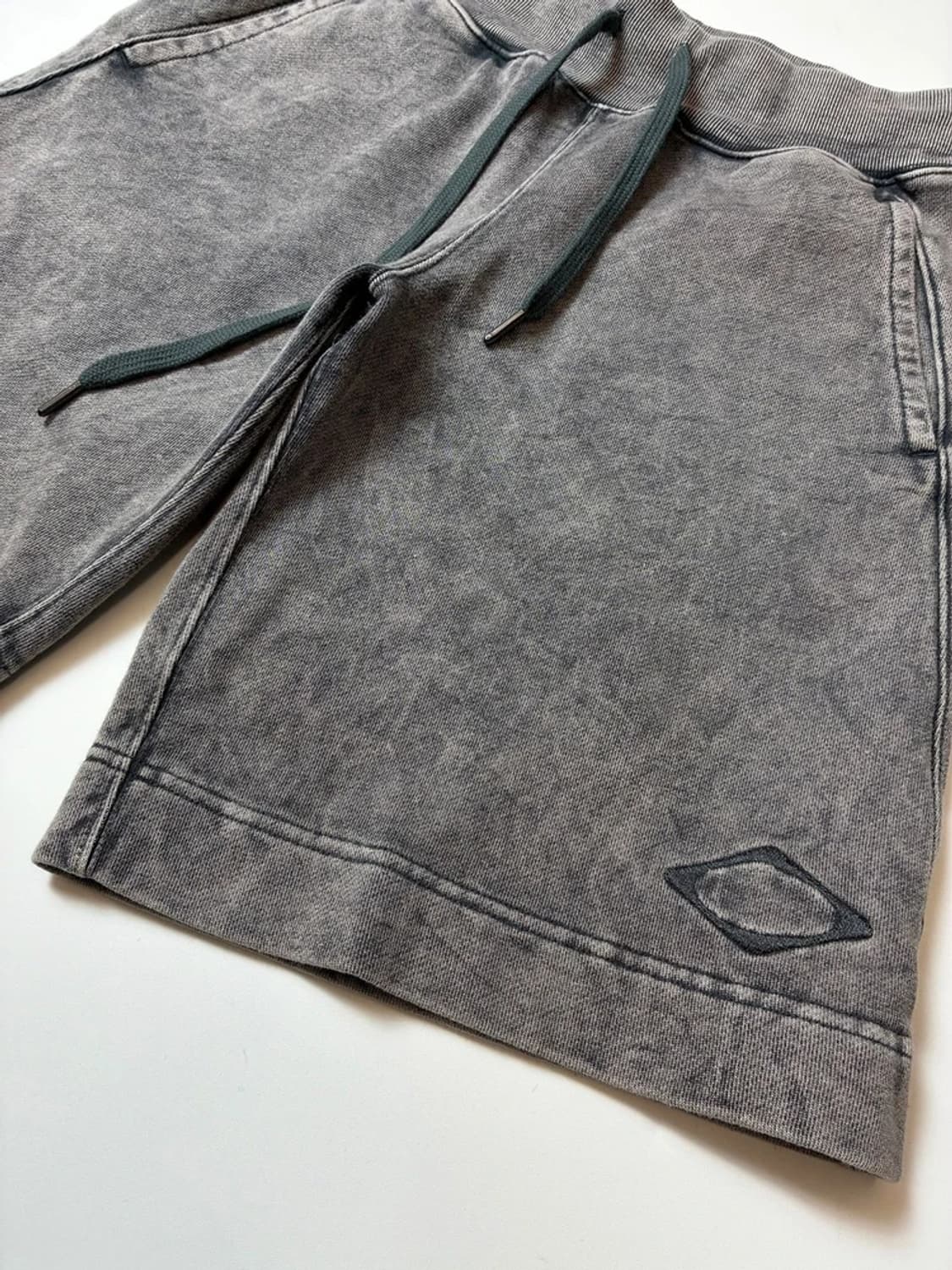 미스치프 밴딩 스웨트 버뮤다 팬츠 워시드 PN8557 상품이미지3