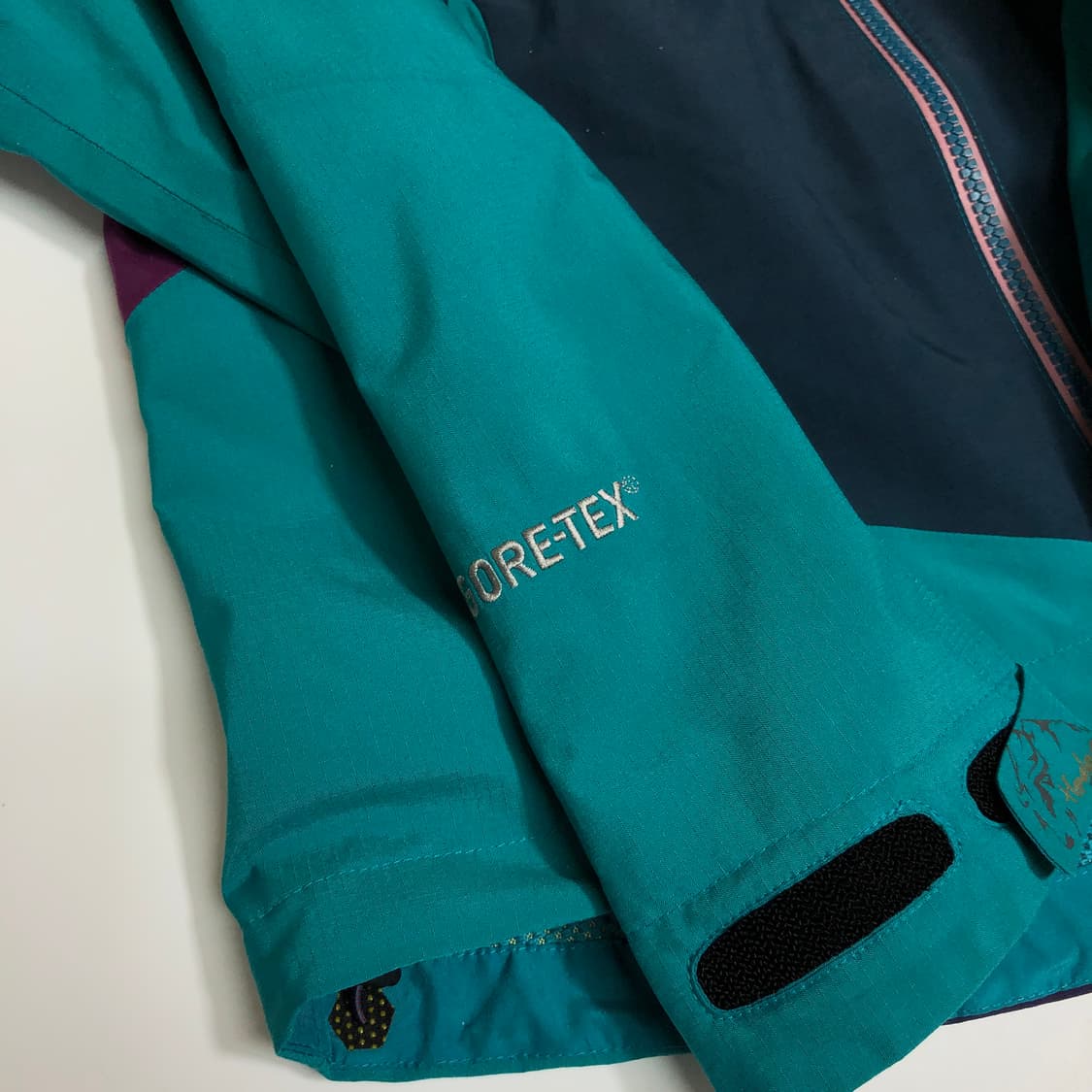 블랙야크 고어텍스 바람막이 m 상품이미지6