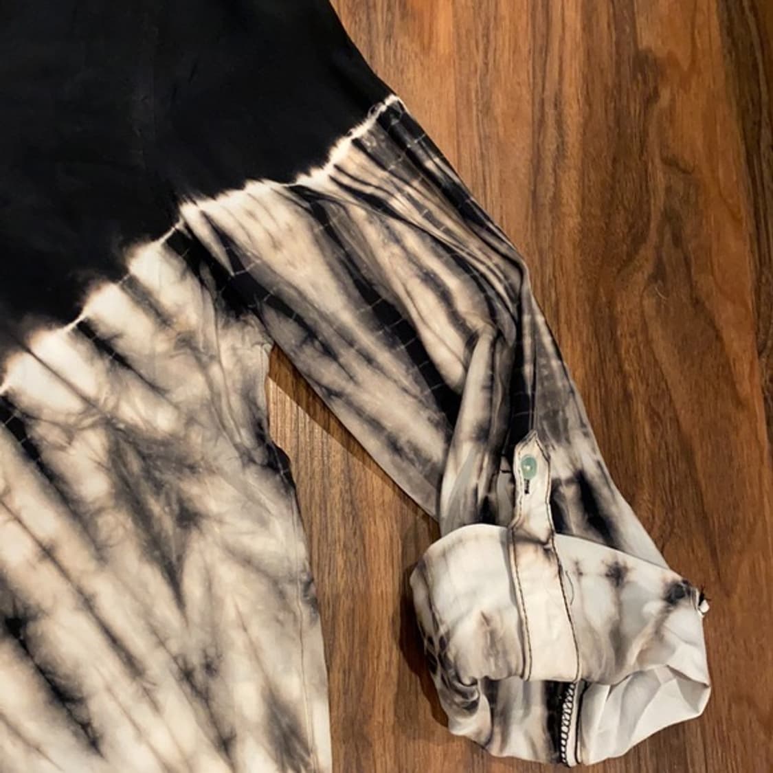 흑백 타이다이 셔츠 상품이미지3