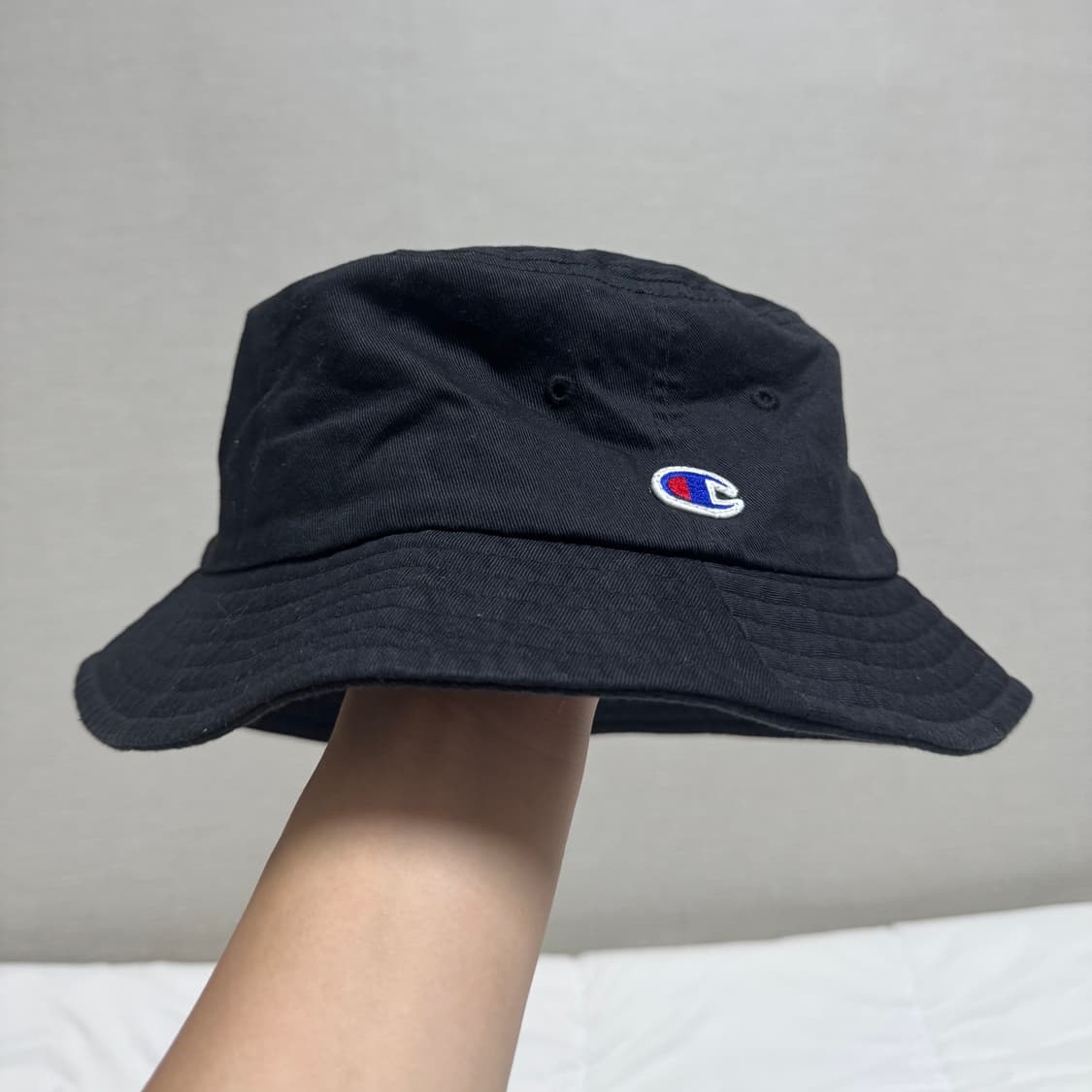 챔피온 champion 버킷햇 58cm 블랙 팝니다 상품이미지1