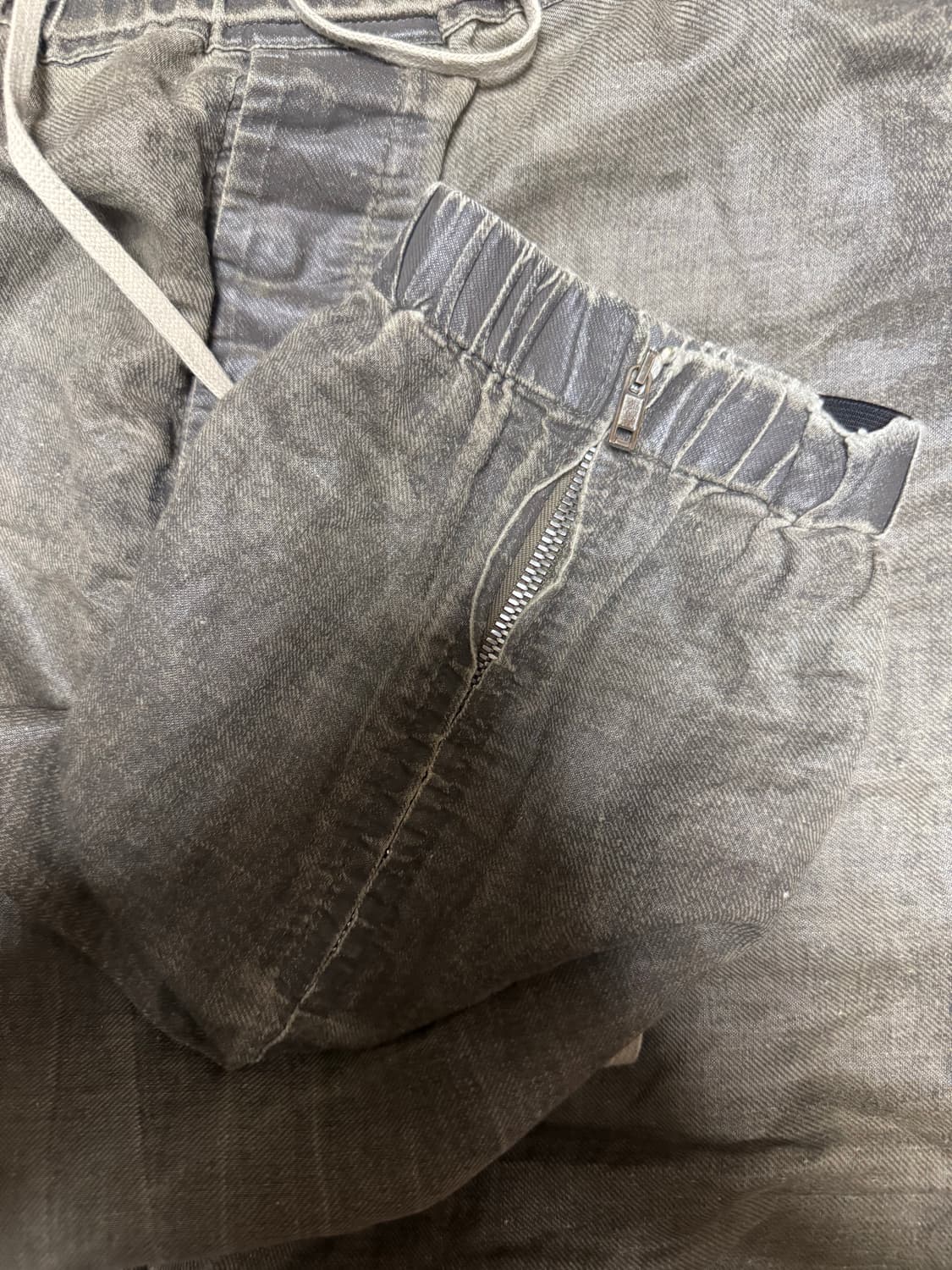 릭오웬스 왁스 코팅 배기 팬츠 다크쉐도우 상품이미지5