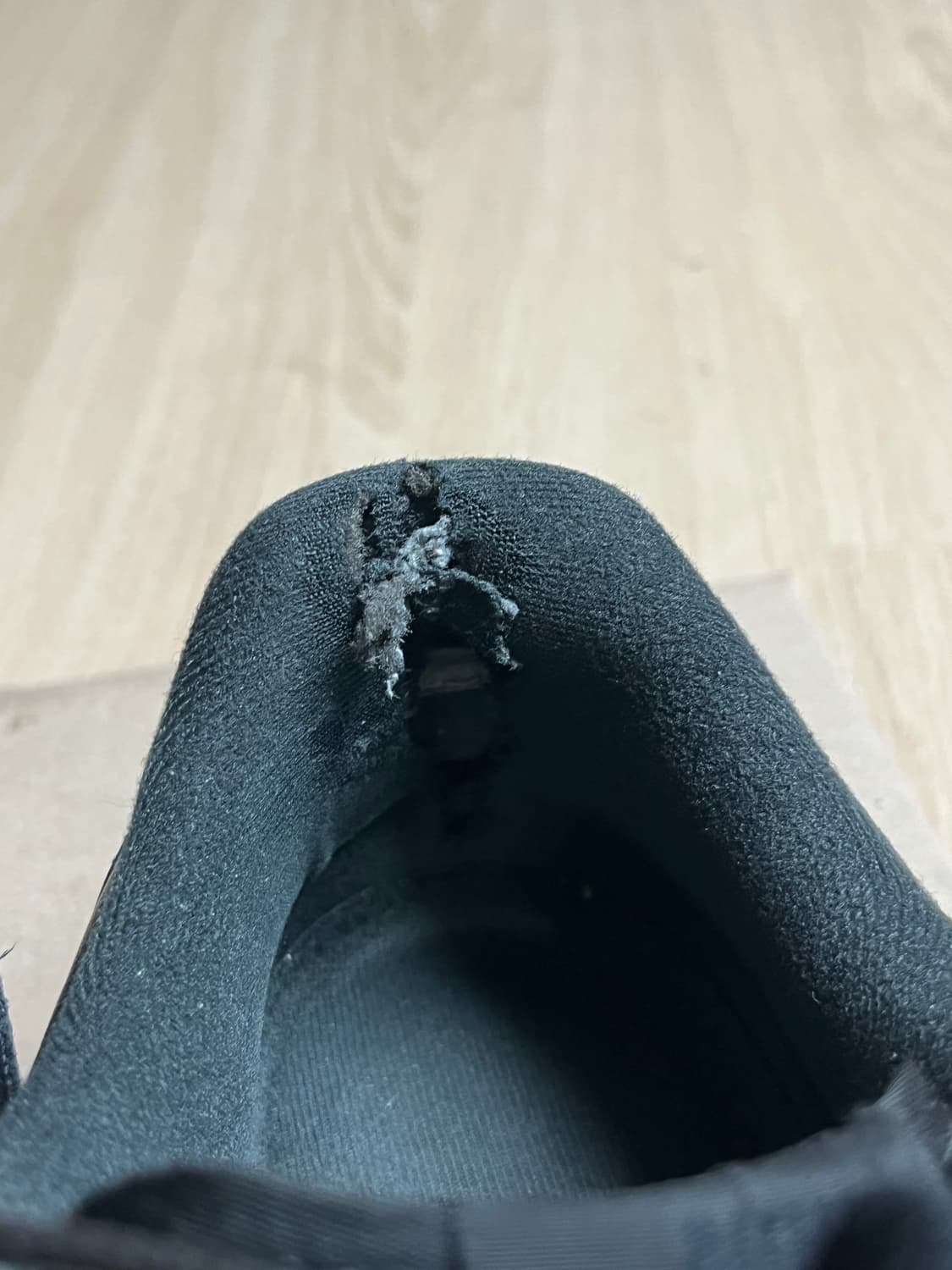 [270] 나이키 에어포스1 슈프림 블랙 상품이미지4