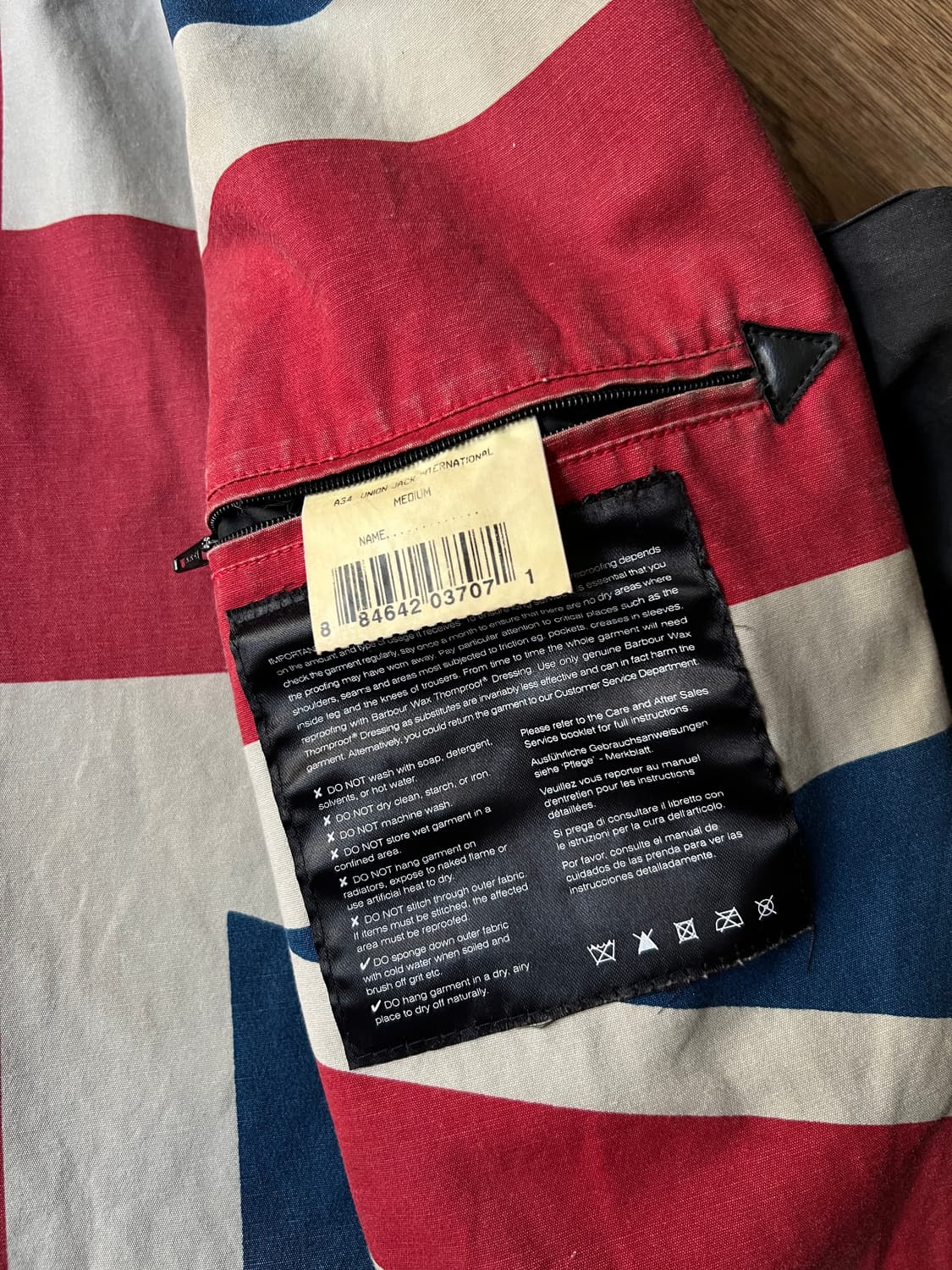 [M]Barbour 바버 인터내셔널 유니온잭 왁스 페이딩 자켓 상품이미지7
