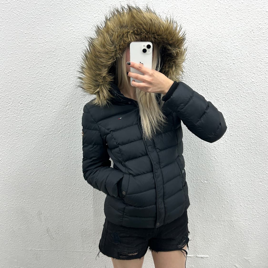 타미힐피거 딱붙핏 울프죠 블랙 후드 패딩 S 상품이미지1