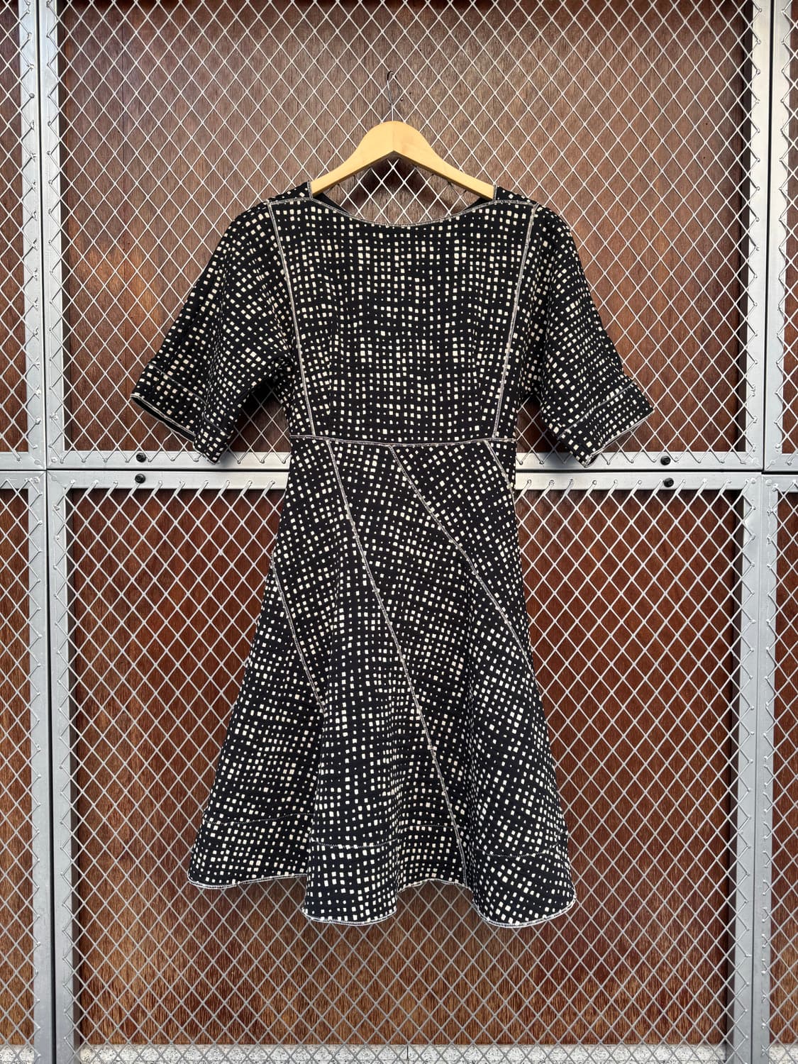 michaa 미샤 체크 패턴 플레어 스티치 절개 라인 원피스 S 상품이미지1