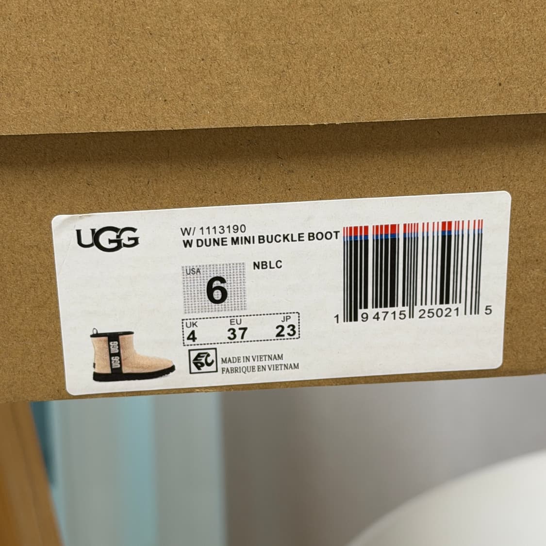 어그 클래식 클리어 부츠 US6 (235) 상품이미지4