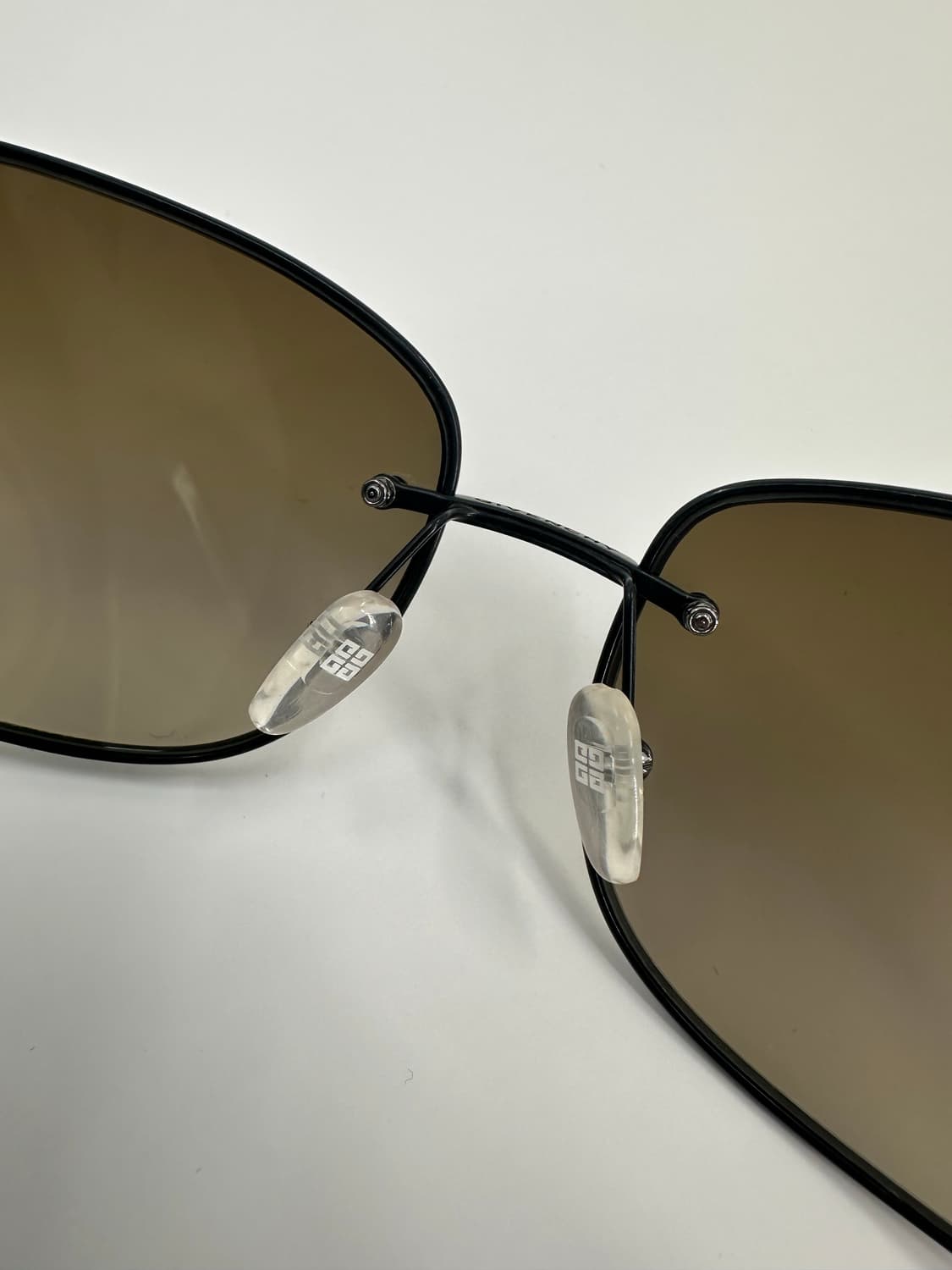 [새상품 무료배송] 정품 지방시 Made in Italy 선글라스 상품이미지4